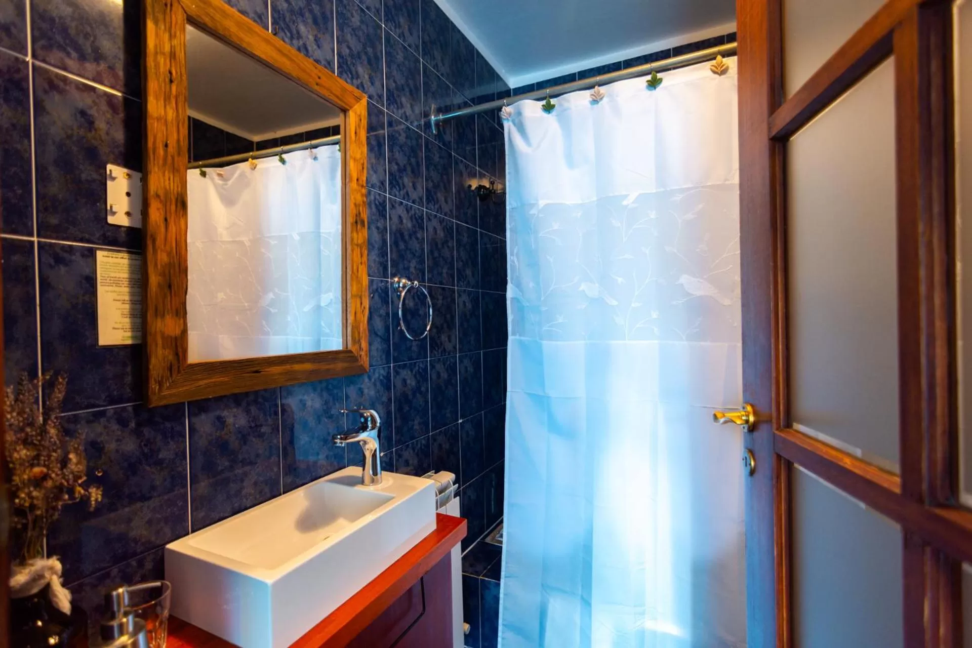 Bathroom in Hostería El Galpón Del Glaciar