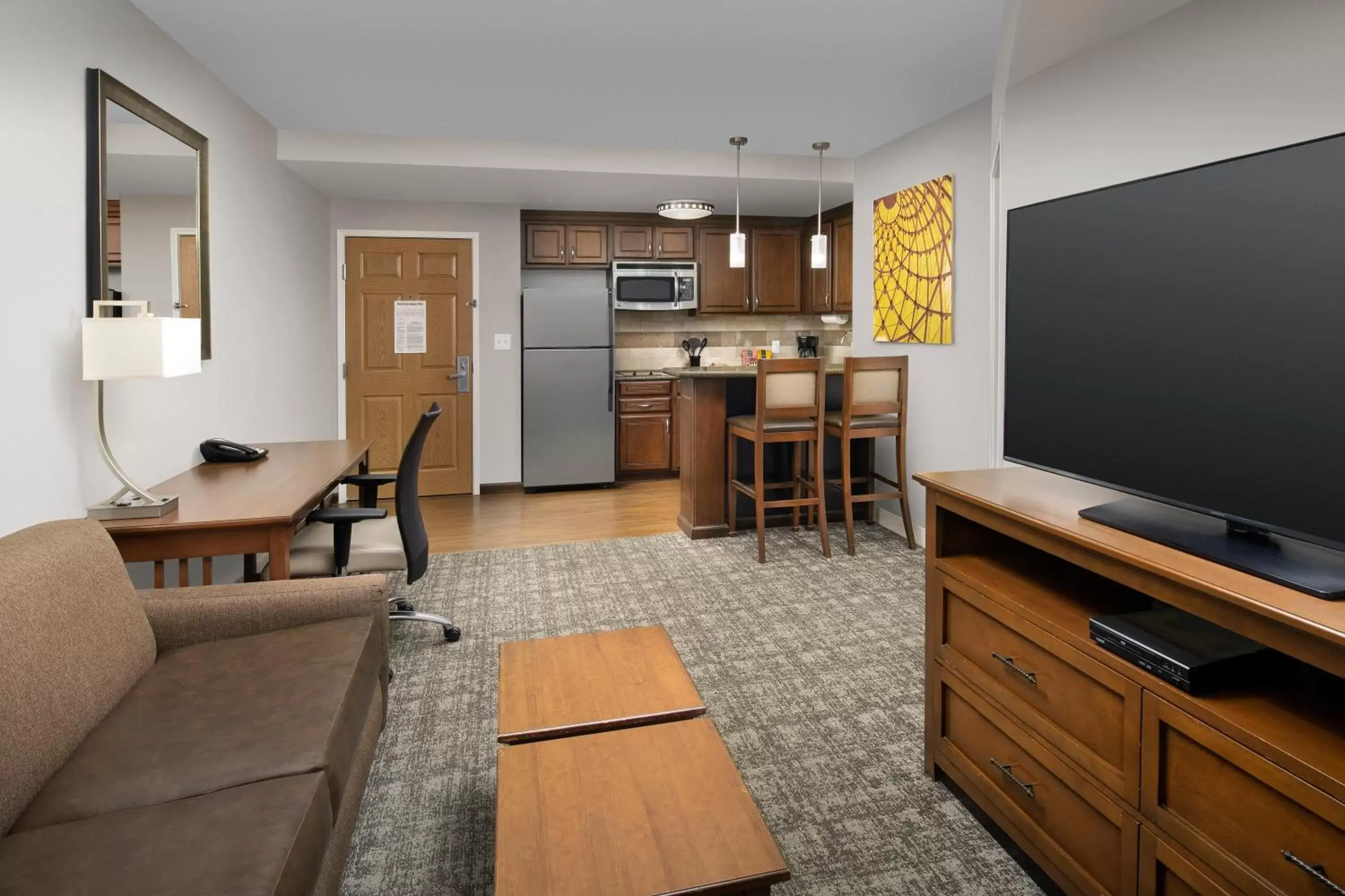 Photo of the whole room, TV/Entertainment Center in Staybridge Suites Columbia, an IHG Hotel