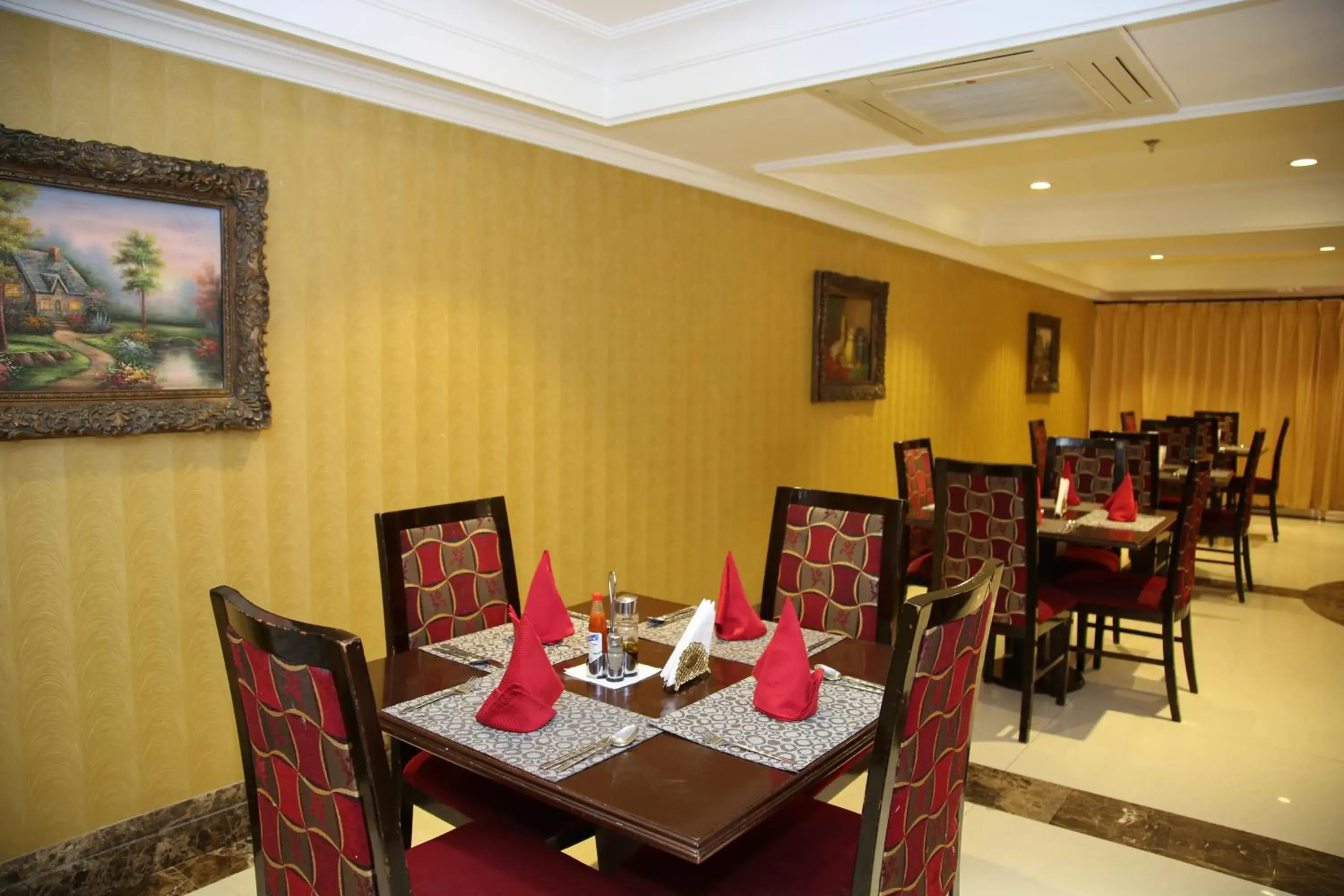 Buffet breakfast, Restaurant/Places to Eat in Tulip Inn Riyadh