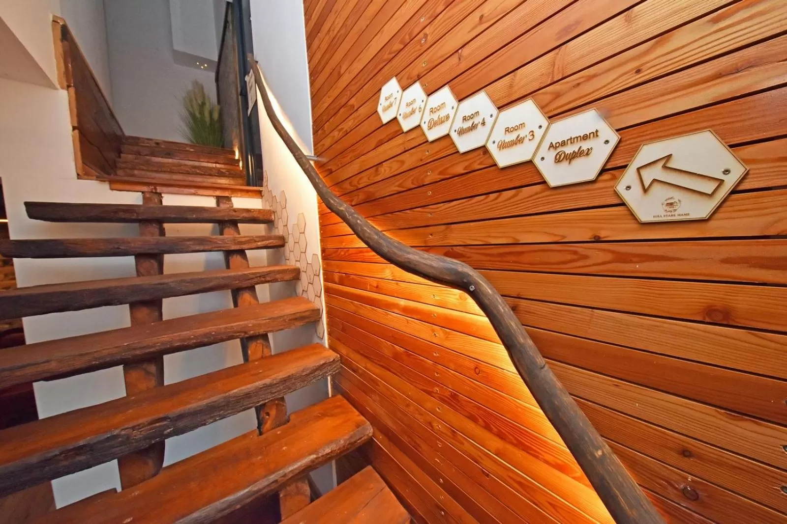 Decorative detail in Hiša stare mame