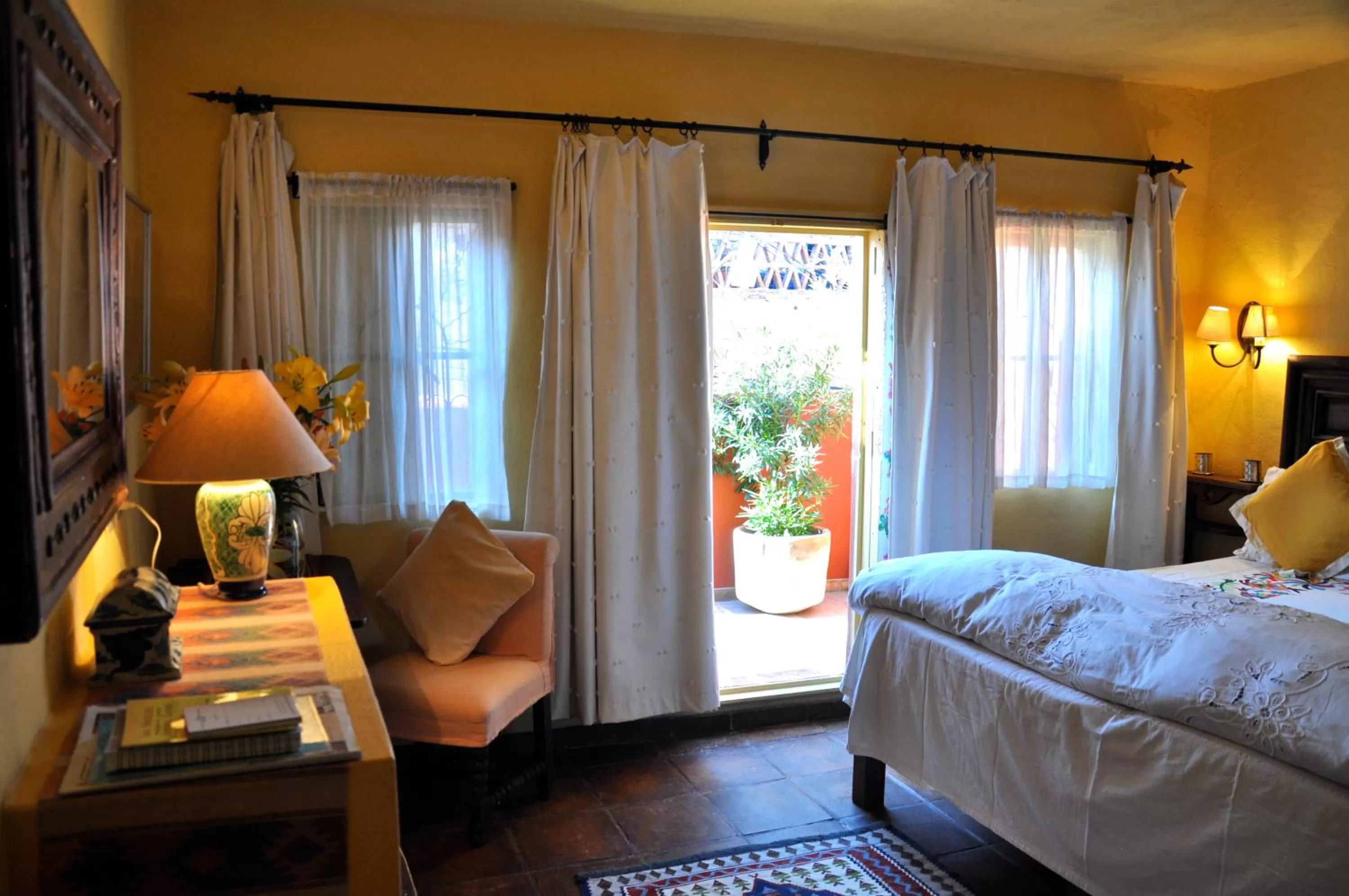 Bedroom, Bed in Casa de la Cuesta B&B