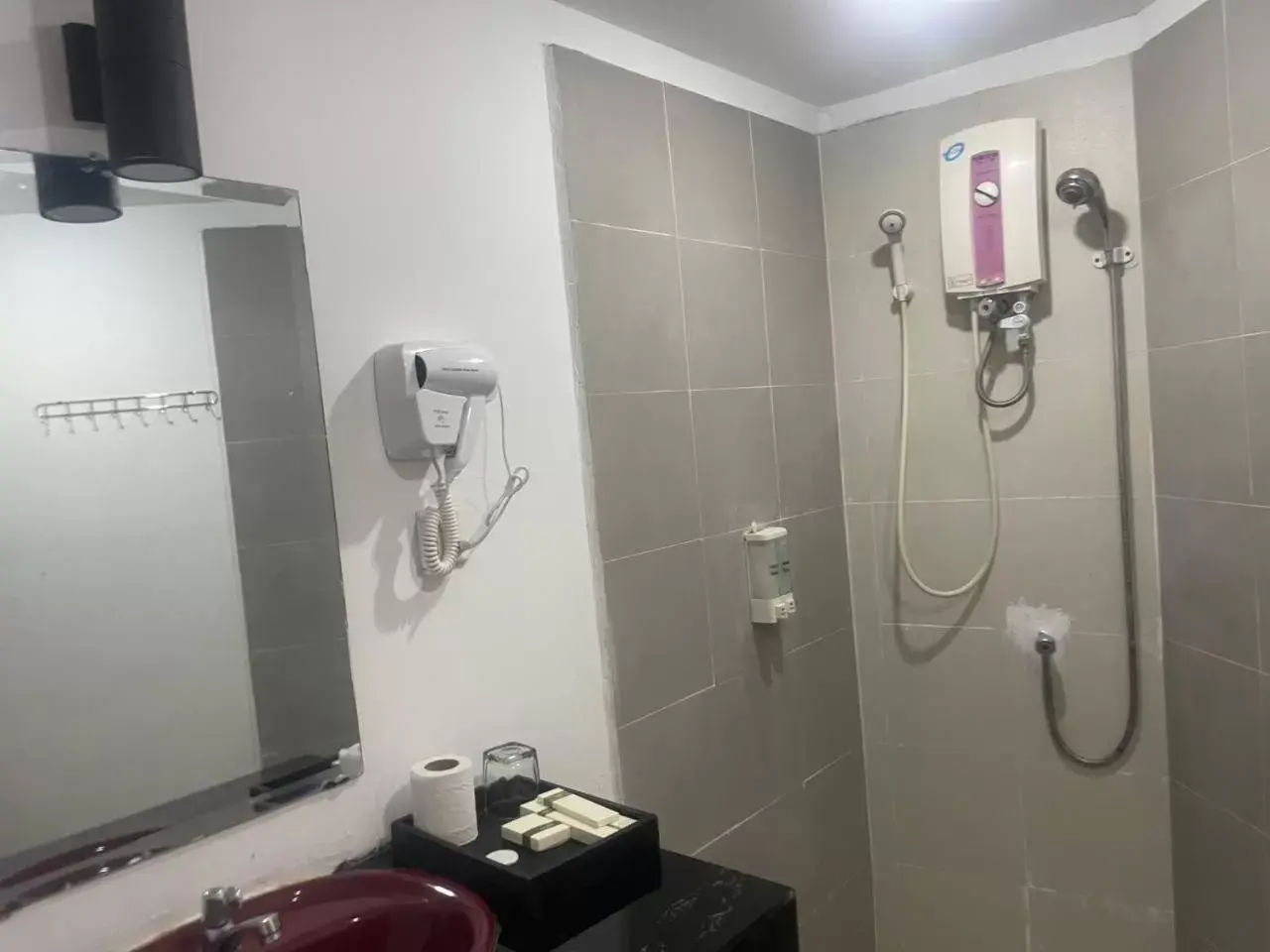 Bathroom in Best Central Point Hotel