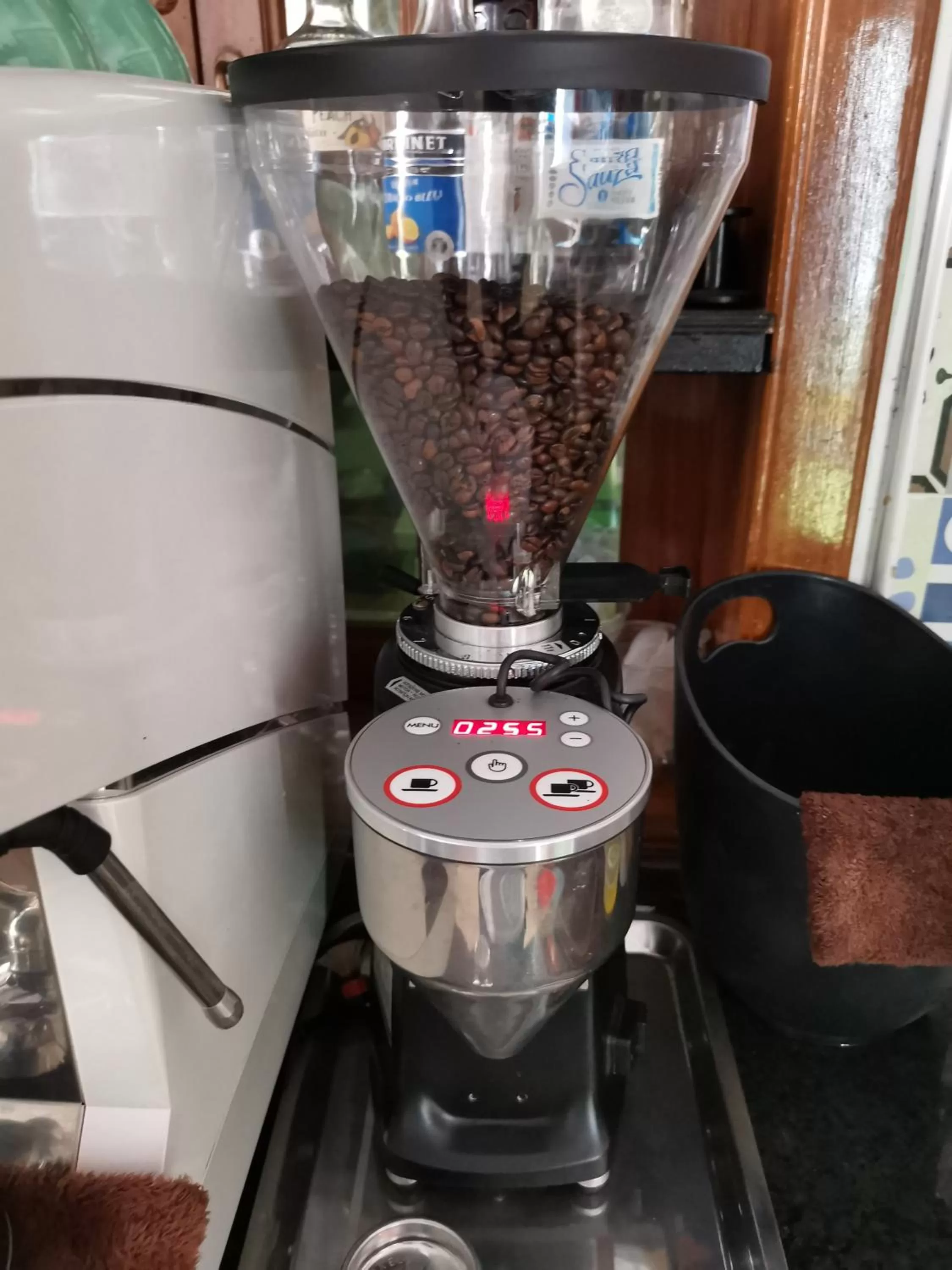 Coffee/tea facilities in Poolside Villa