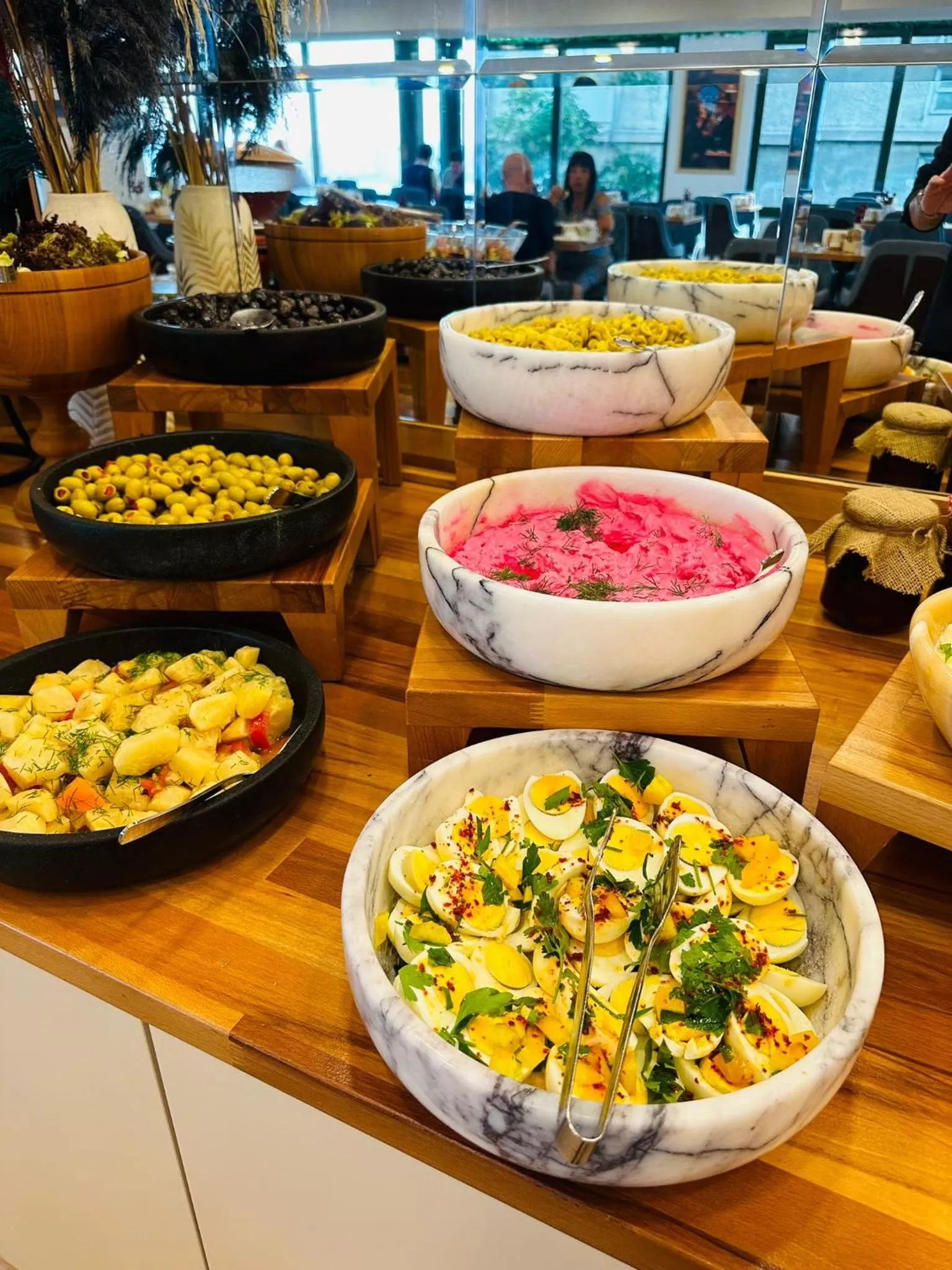 Food and drinks in Marble Hotel