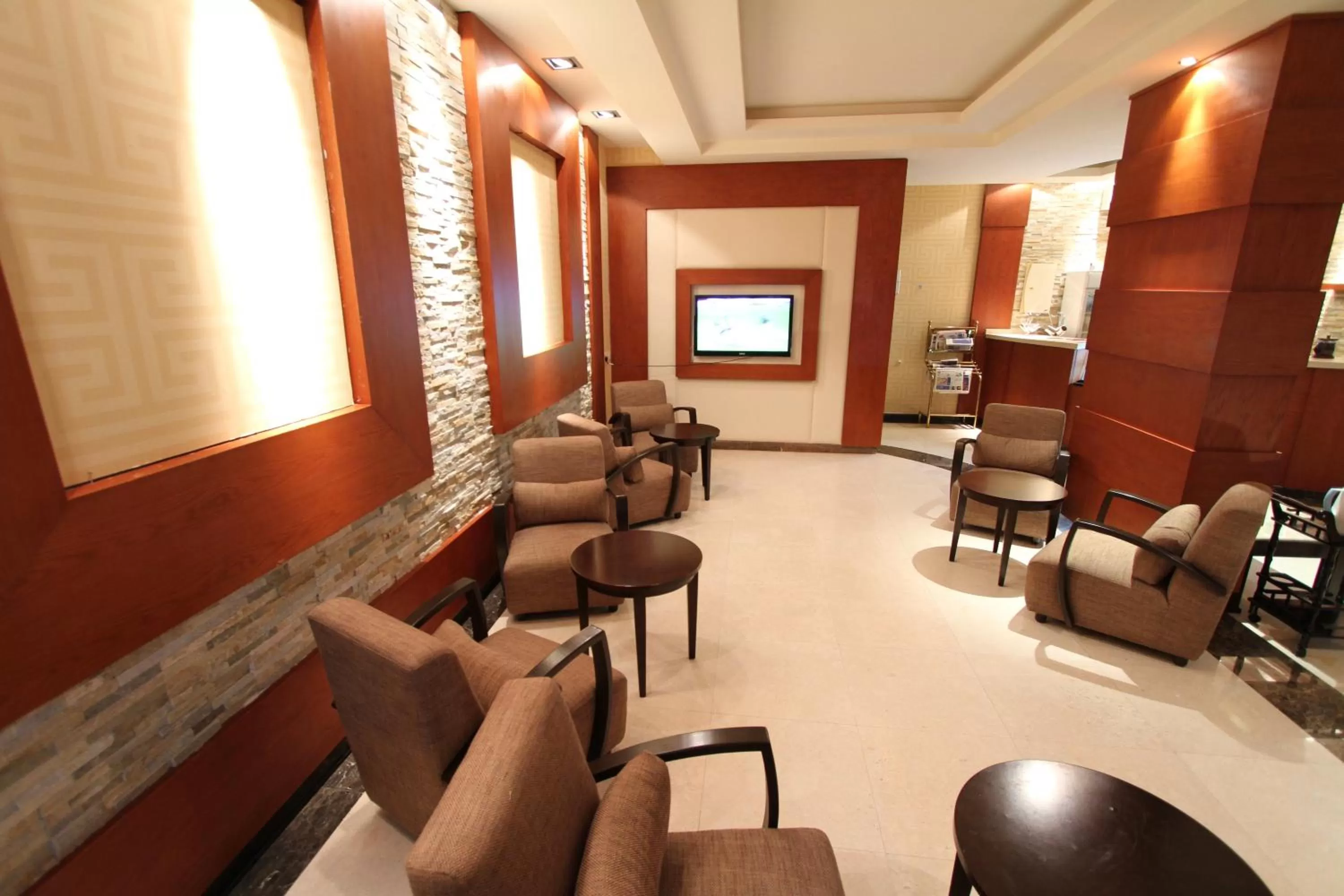 Lobby or reception in Manazel Al Hamra Apartment 2