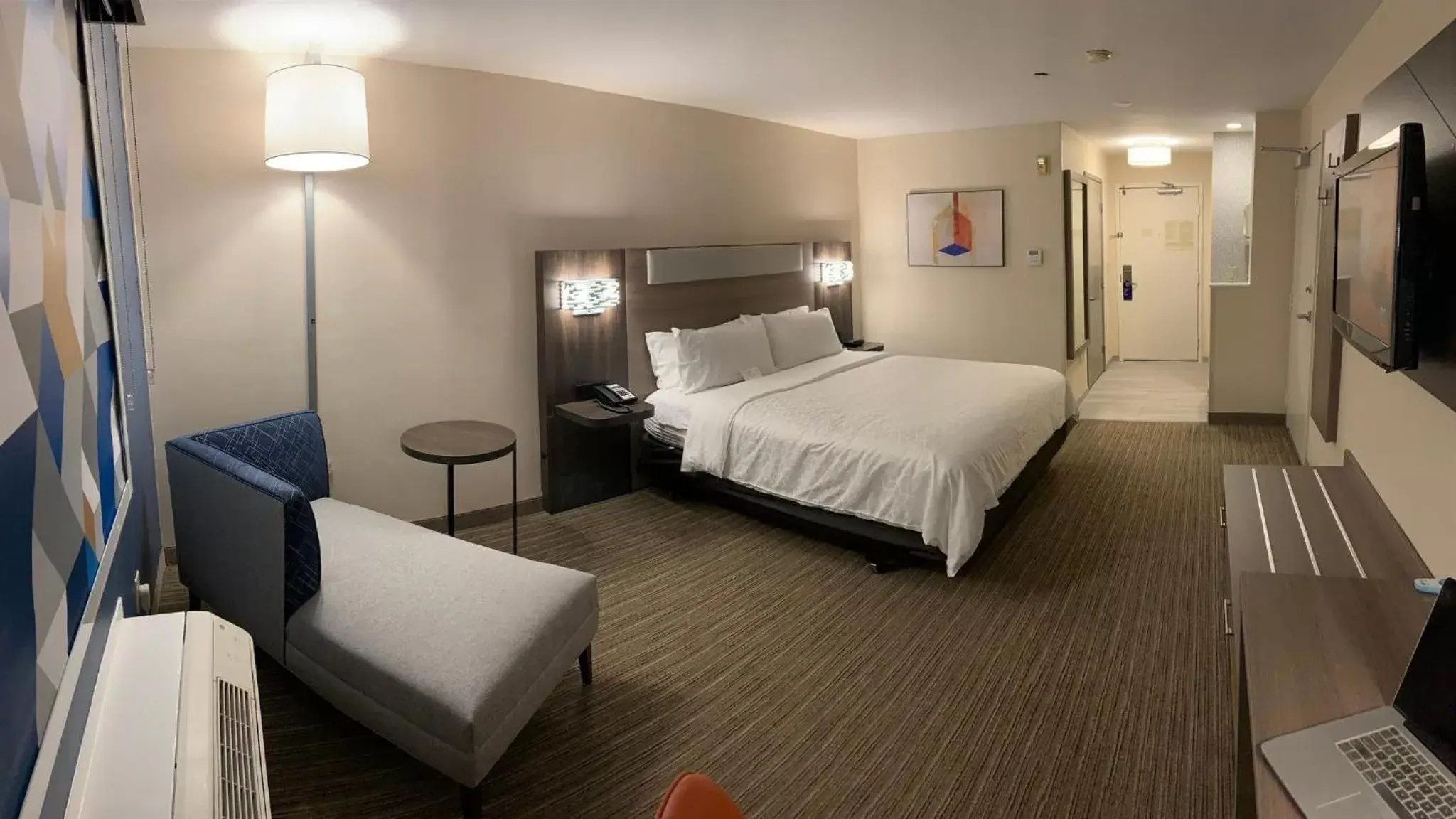 Photo of the whole room, Bed in Holiday Inn Express Hotel & Suites Hermosa Beach, an IHG Hotel