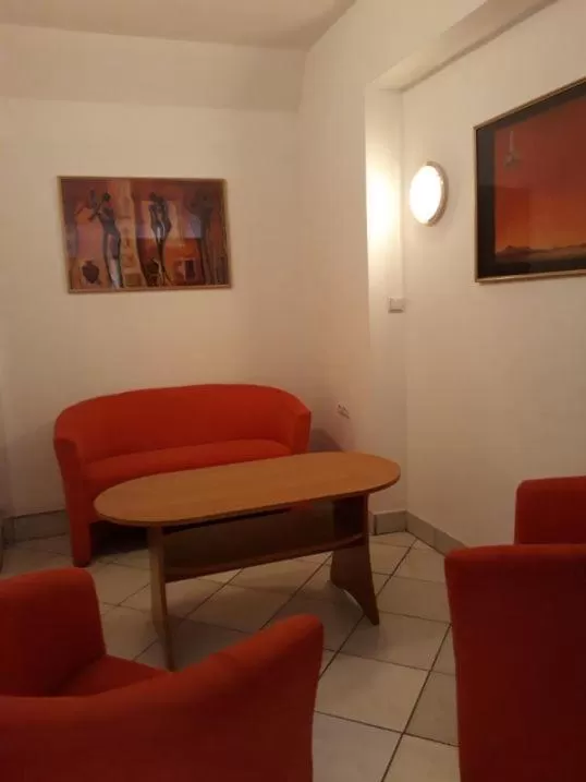 Banquet/Function facilities in Hotel As