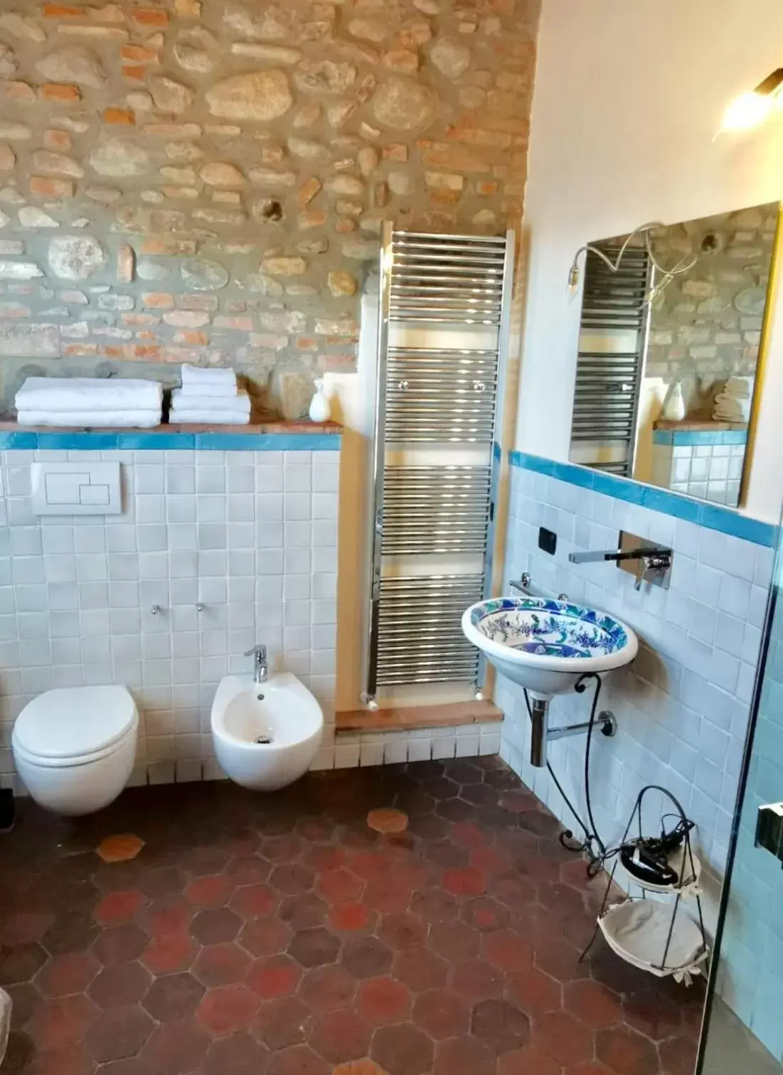 Bathroom in Angolo Del Poeta