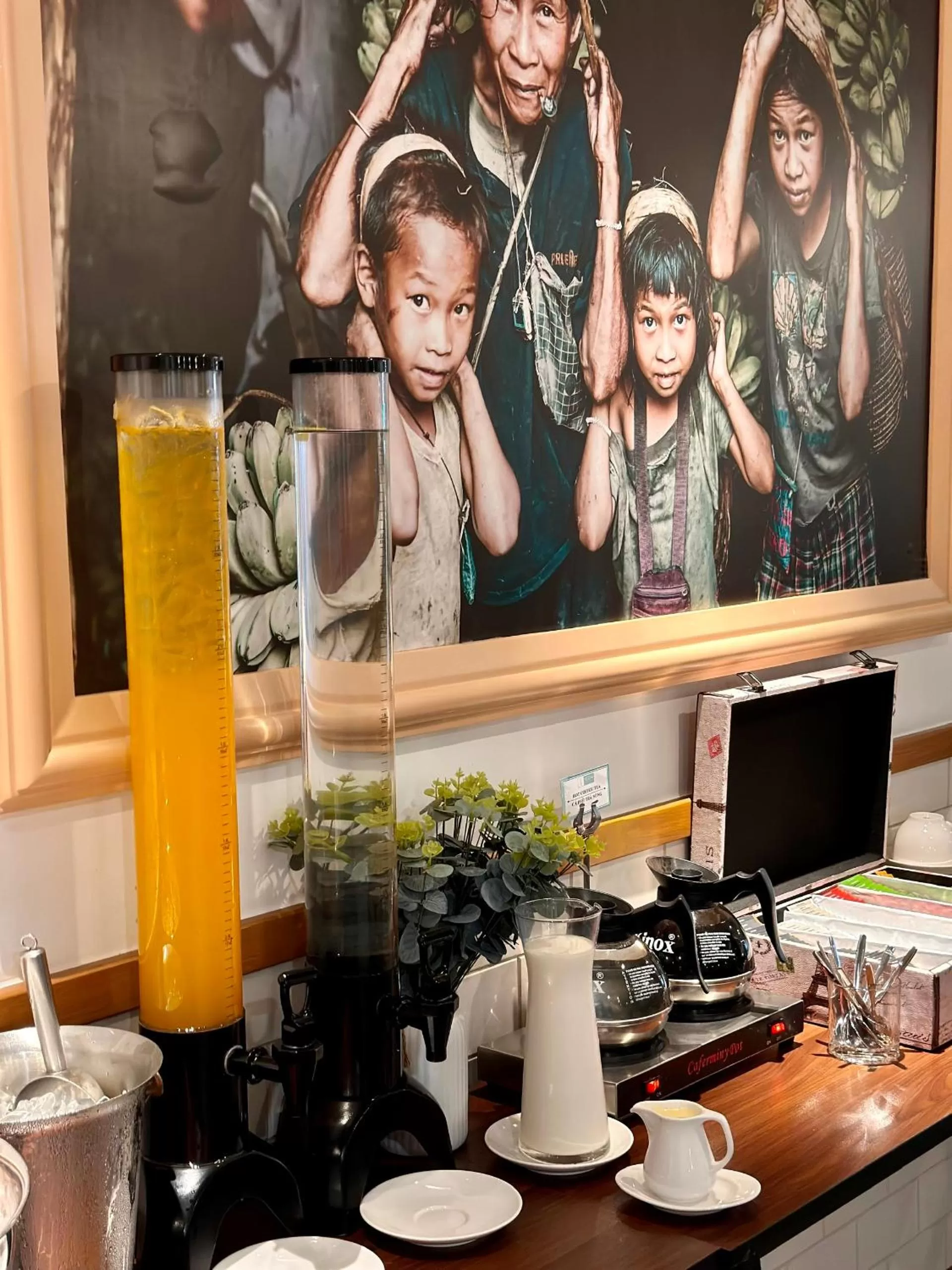 Food and drinks in Icon Saigon - LifeStyle Design Hotel