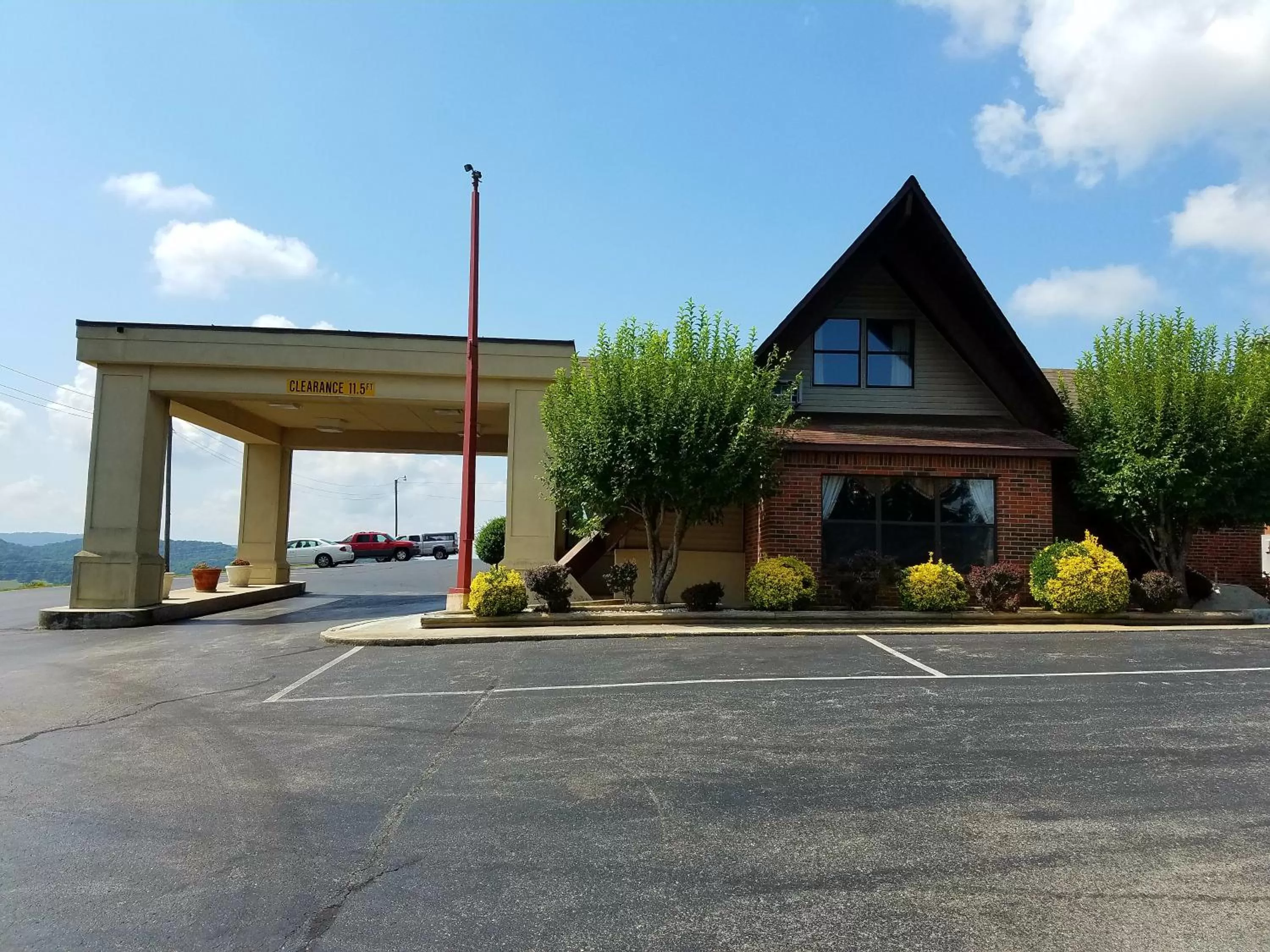 Facade/entrance in Baymont by Wyndham Cookeville