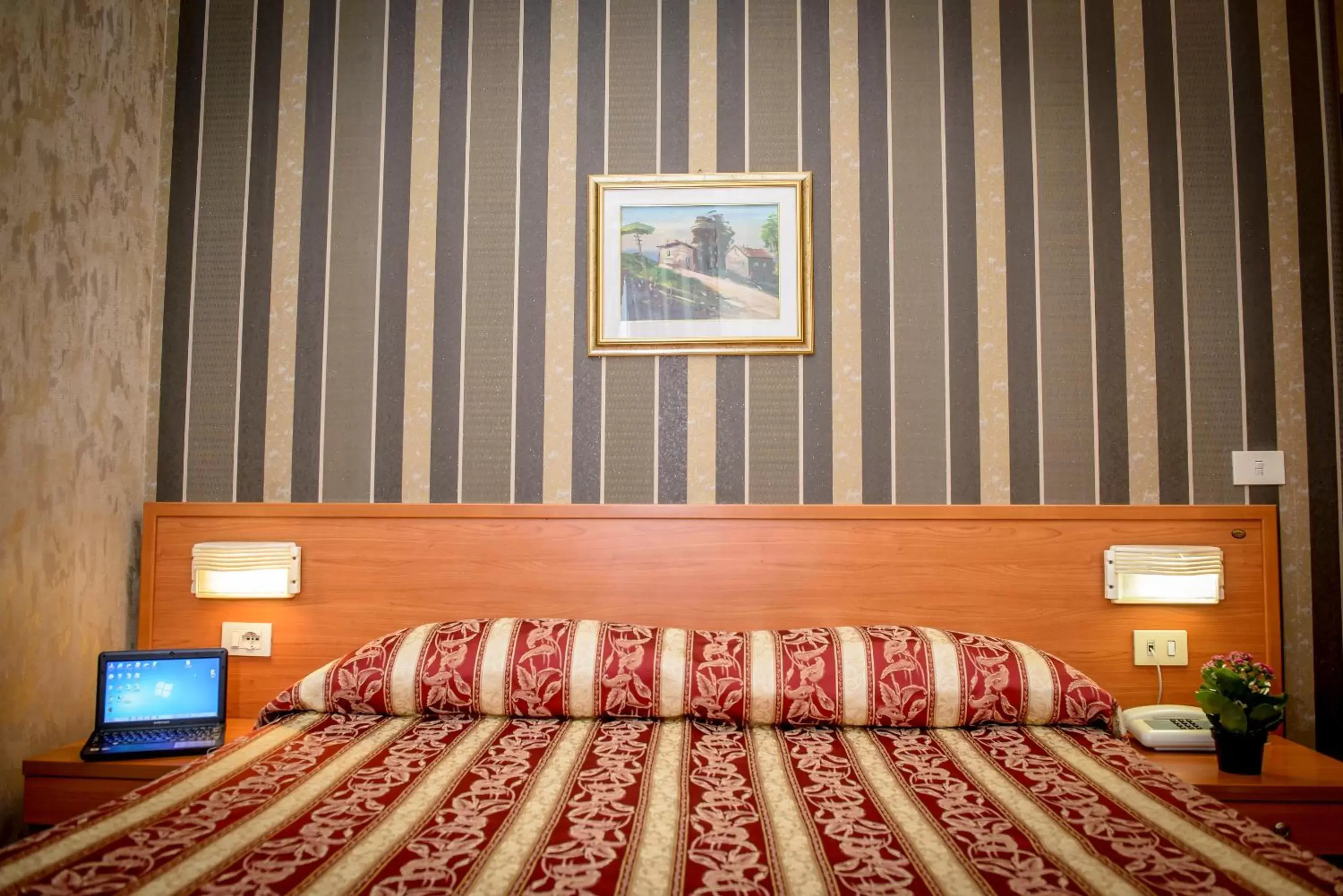 Bed in Hotel Emmaus
