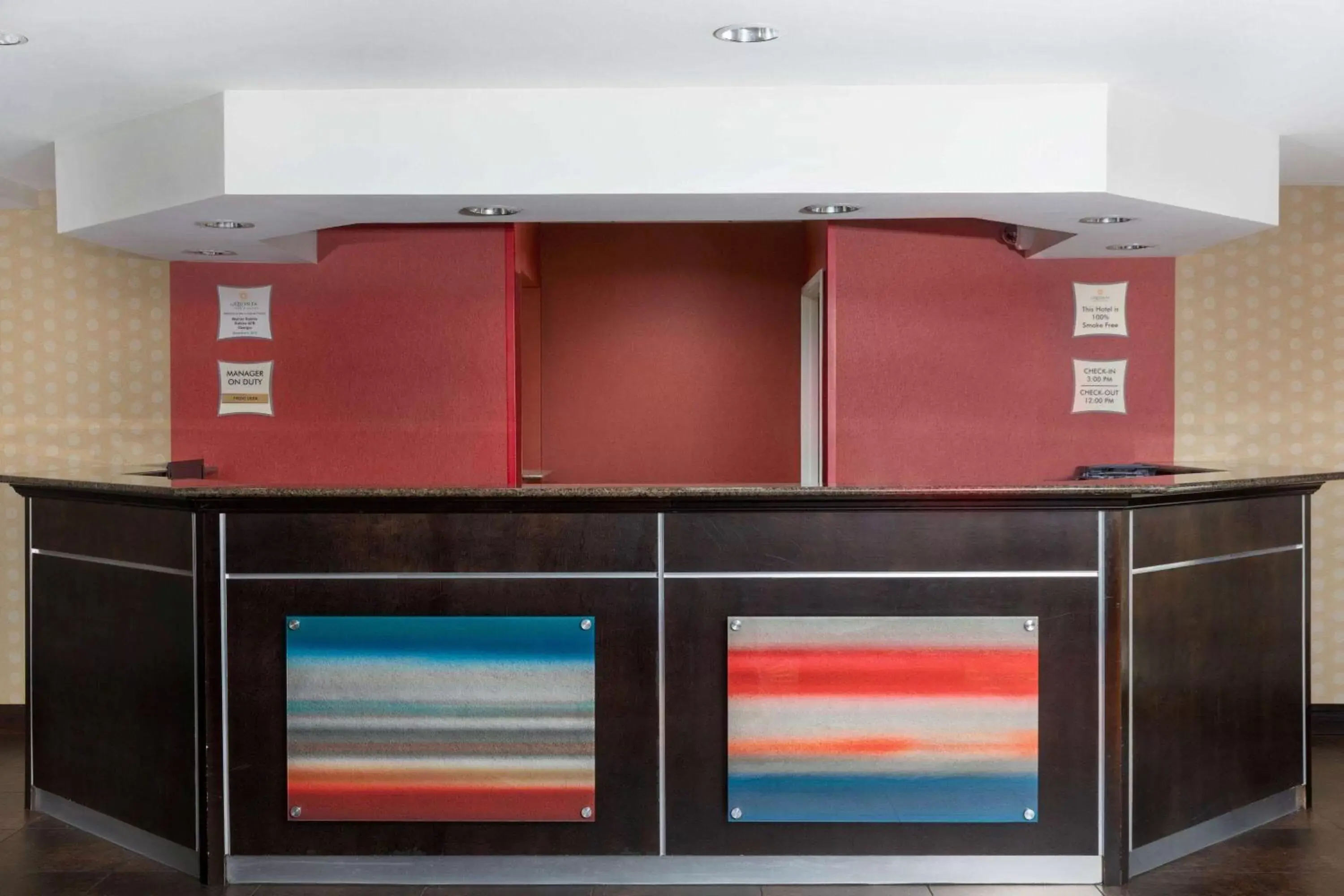 Lobby or reception in La Quinta by Wyndham Warner Robins - Robins AFB Lobby or reception in La Quinta by Wyndham Warner Robins - Robins AFB