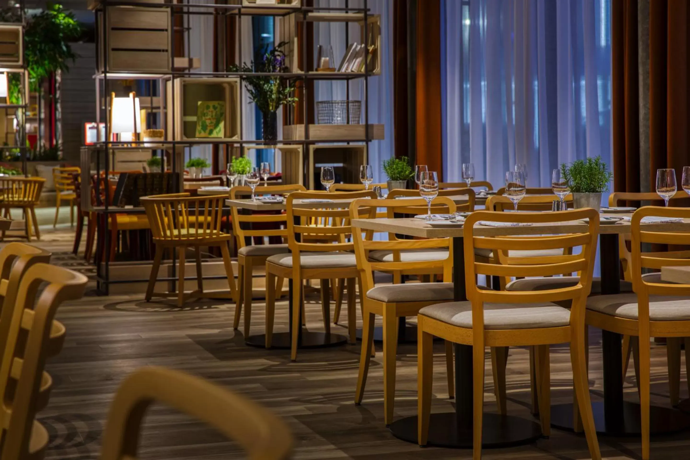 Restaurant/Places to Eat in IntercityHotel Karlsruhe