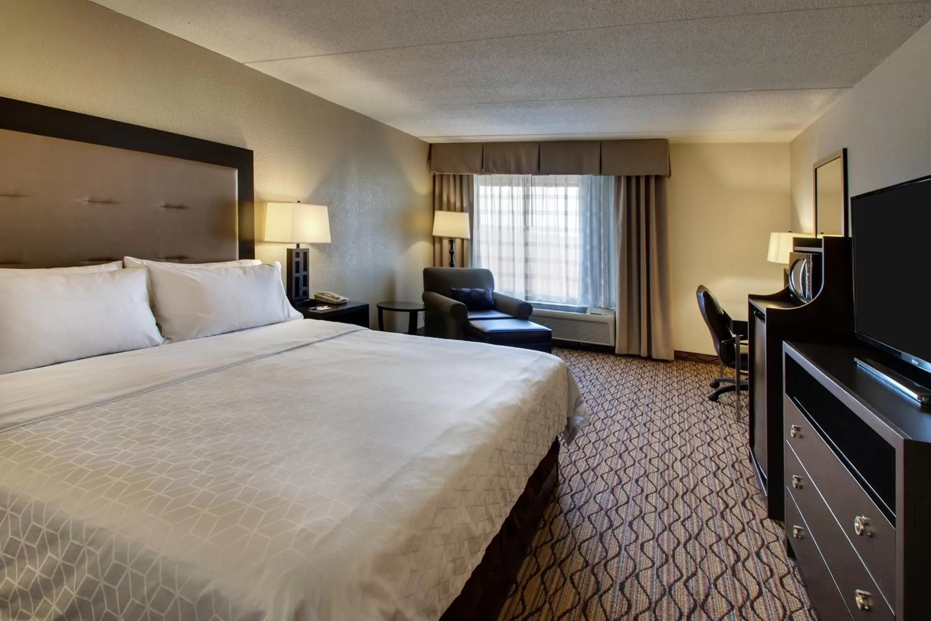 Photo of the whole room in Holiday Inn Express Baltimore BWI Airport West, an IHG Hotel