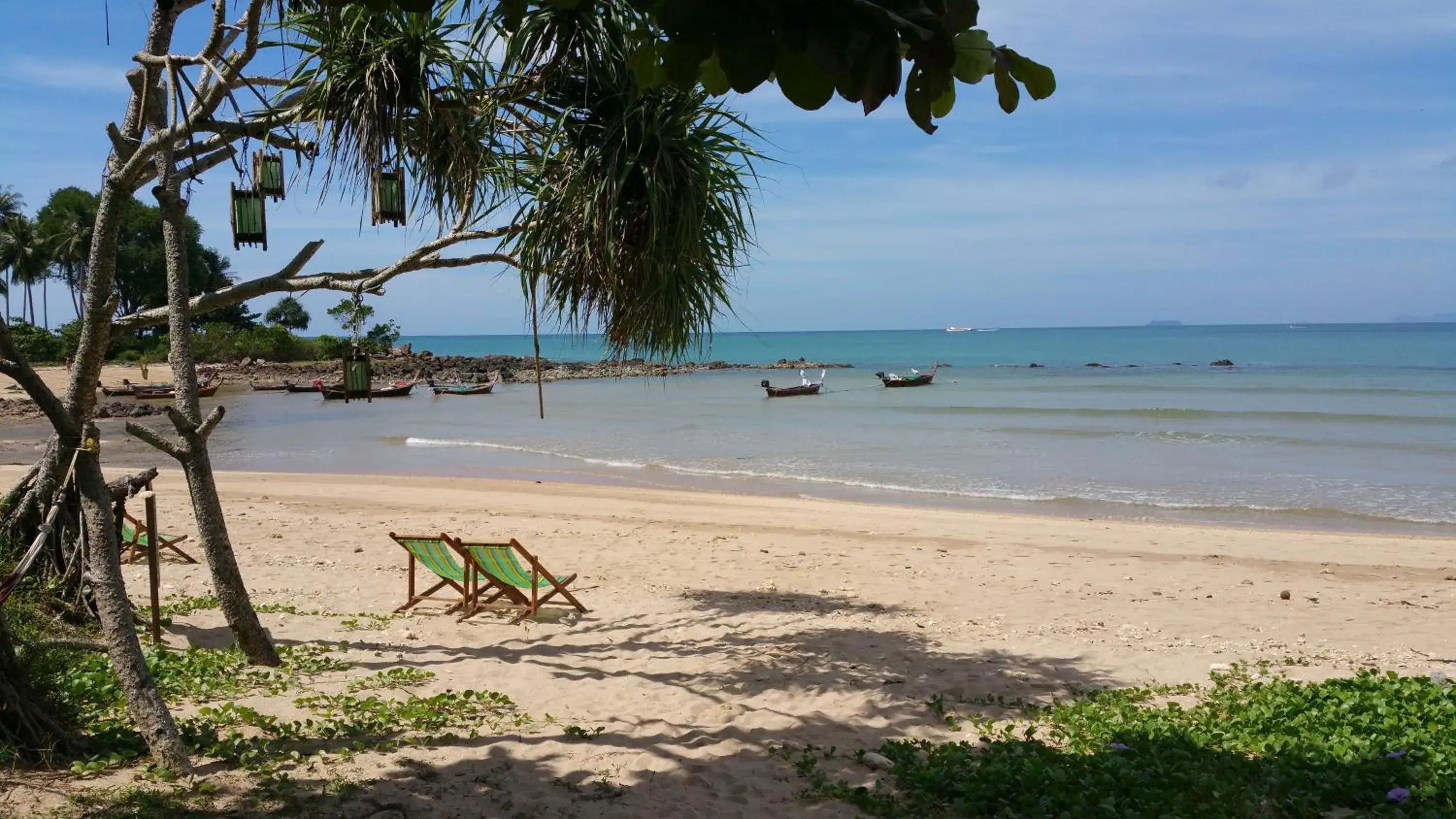 Beach in Lazy Days Bungalows