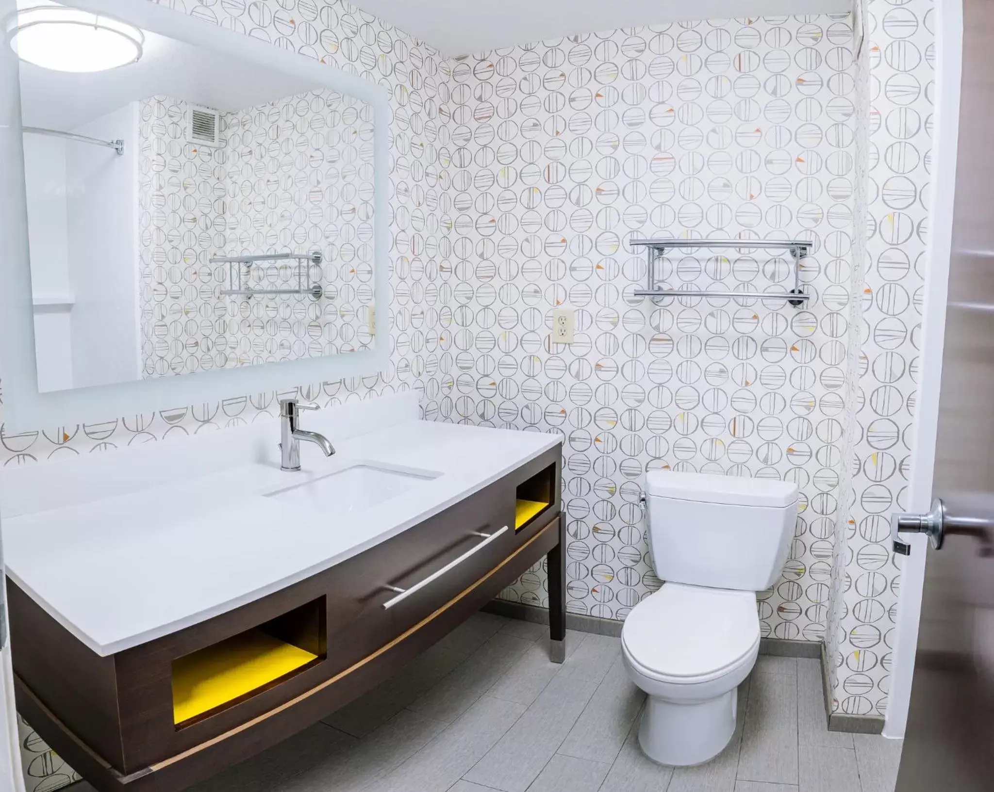 Bathroom in Holiday Inn Hotel & Suites Stockbridge-Atlanta I-75, an IHG Hotel