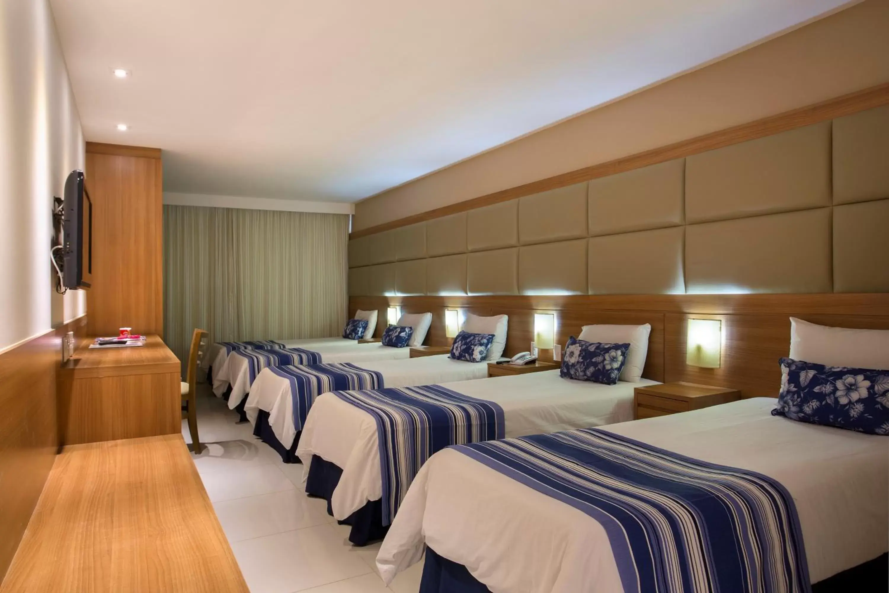 Bed, Room Photo in Hotel Atlantico Praia