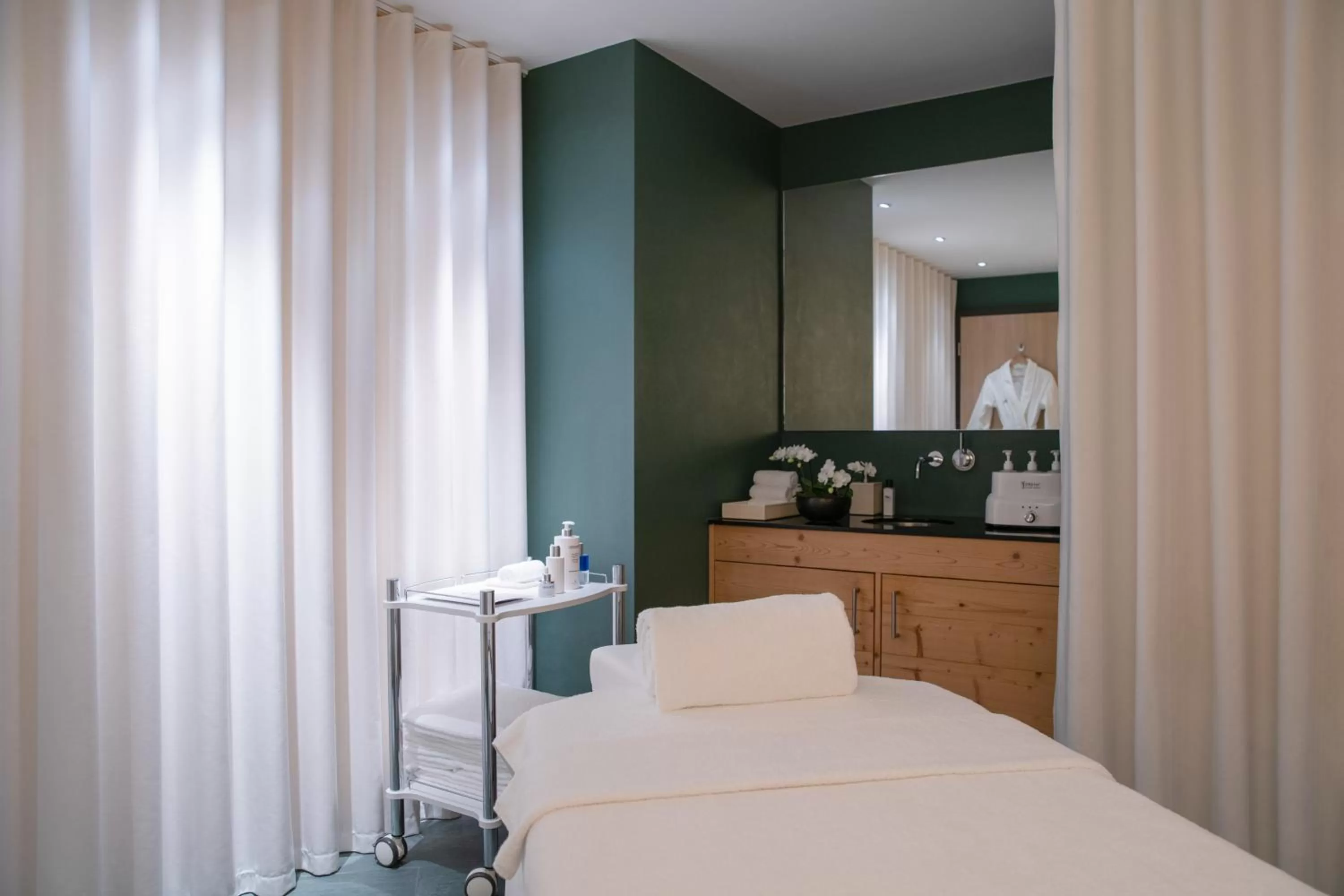 Massage, Bed in Schweizerhof Zermatt - a Small Luxury Hotel