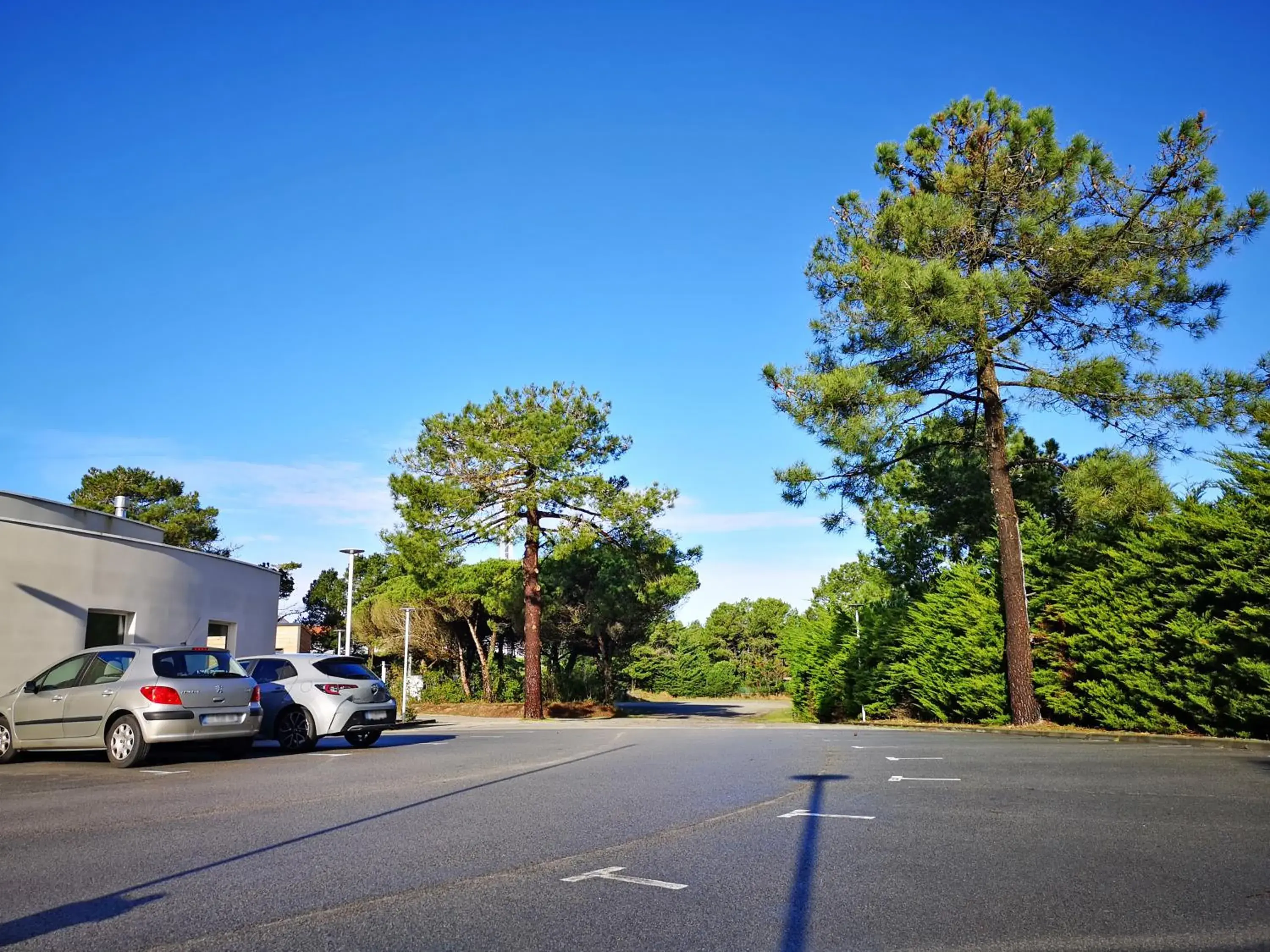 Parking in Vent D'Eden Park Hotel