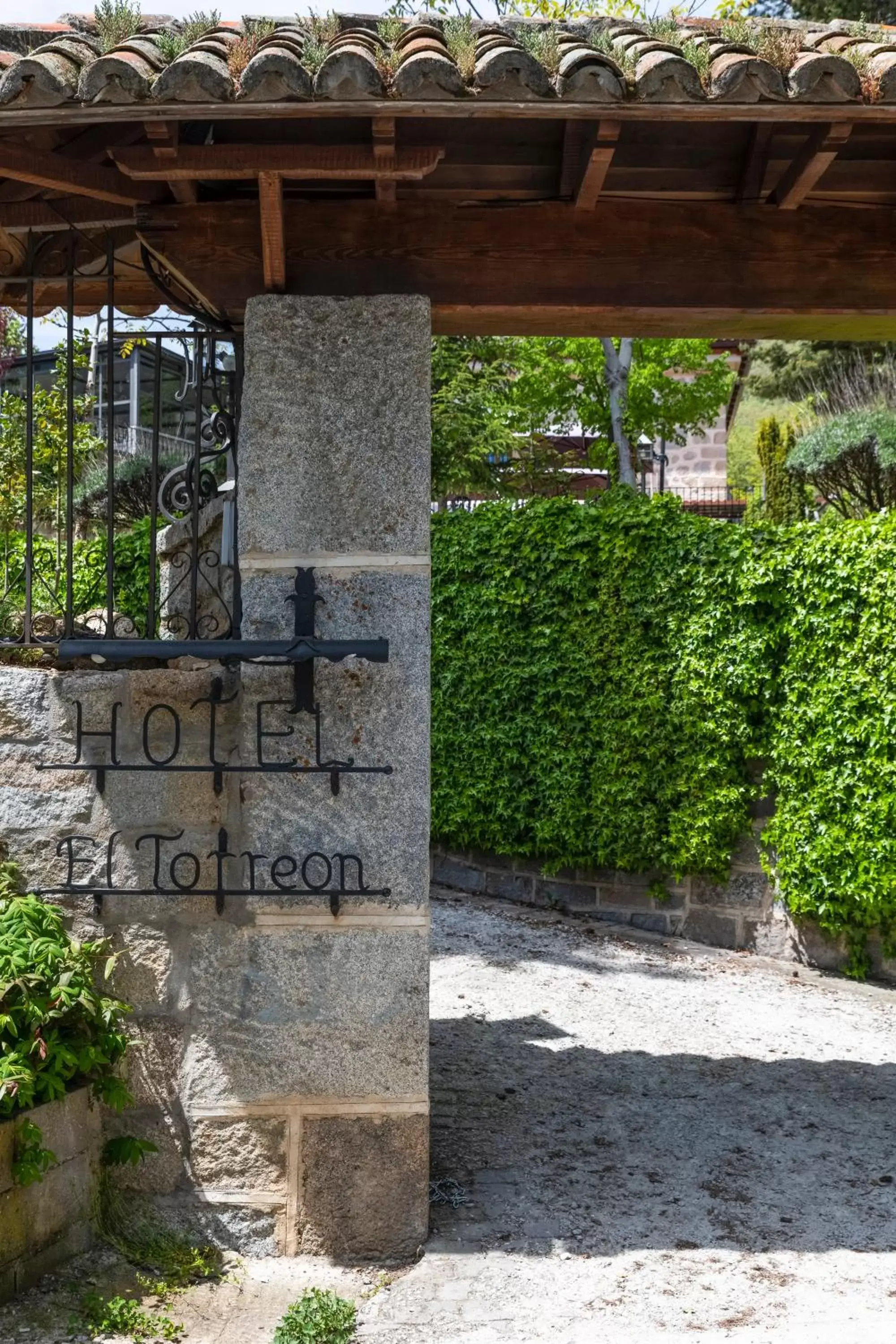 Facade/entrance in El Torreon de Navacerrada