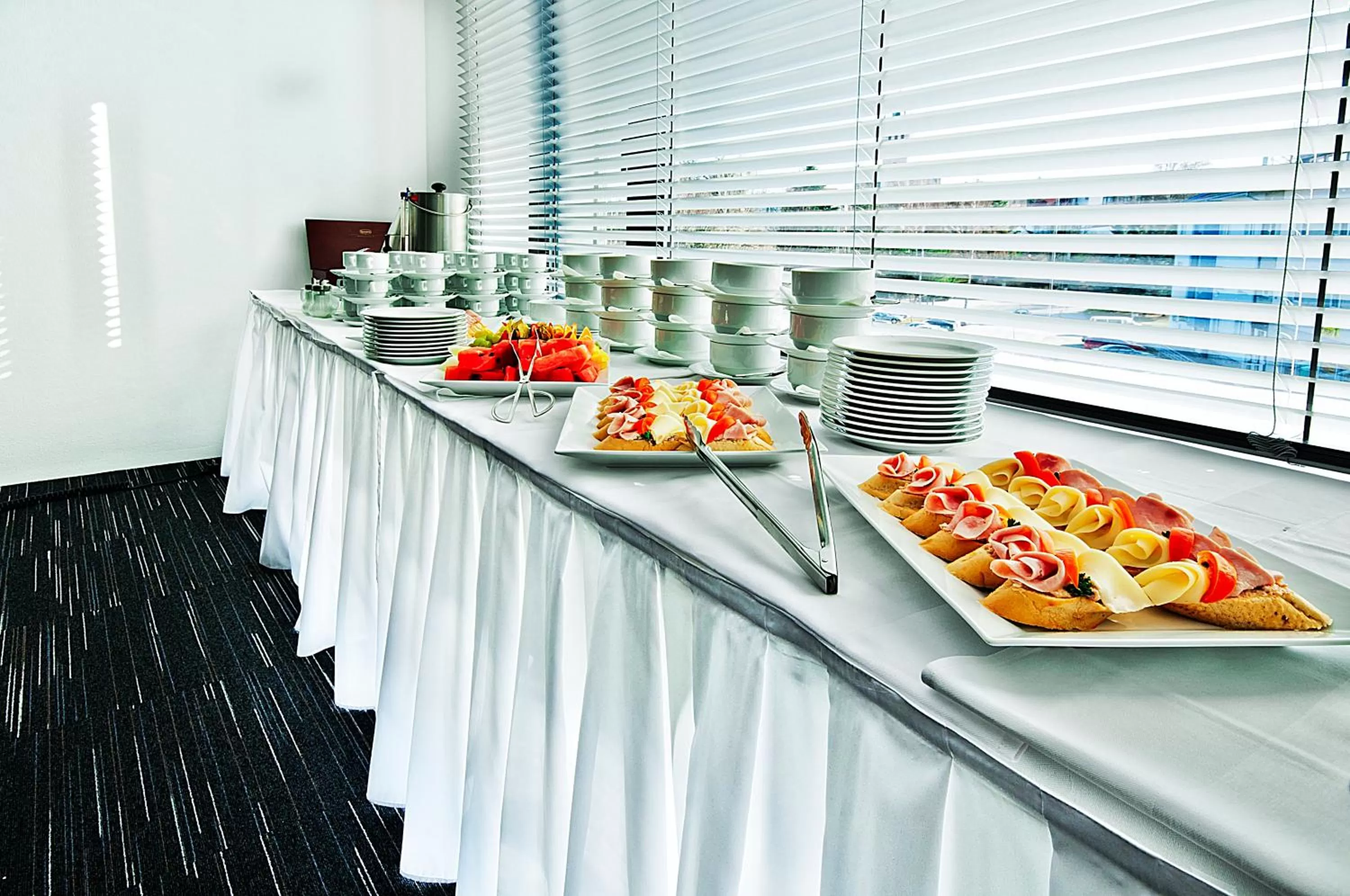 Food and drinks in Fabrika Hotel