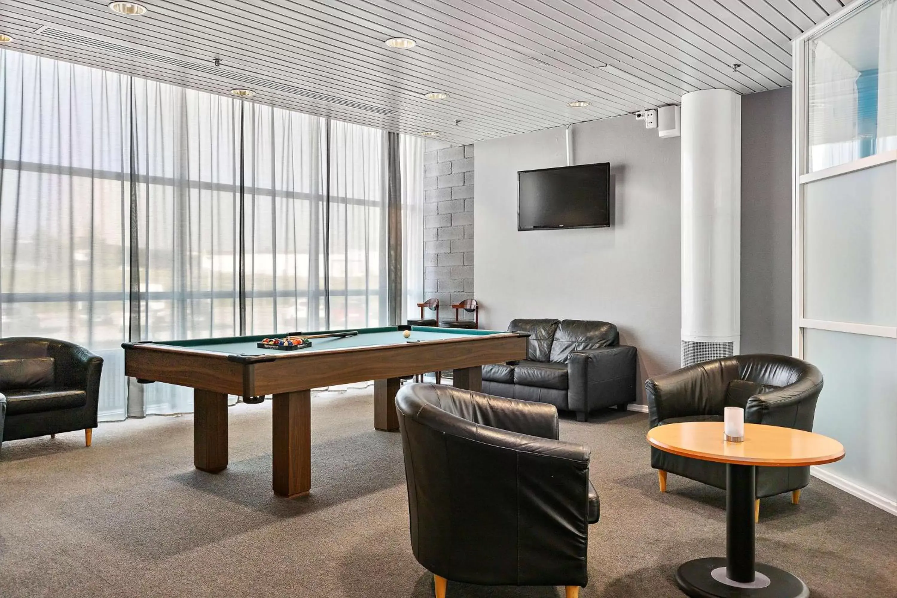 Lounge or bar, Billiards in Best Western Eurostop Orebro