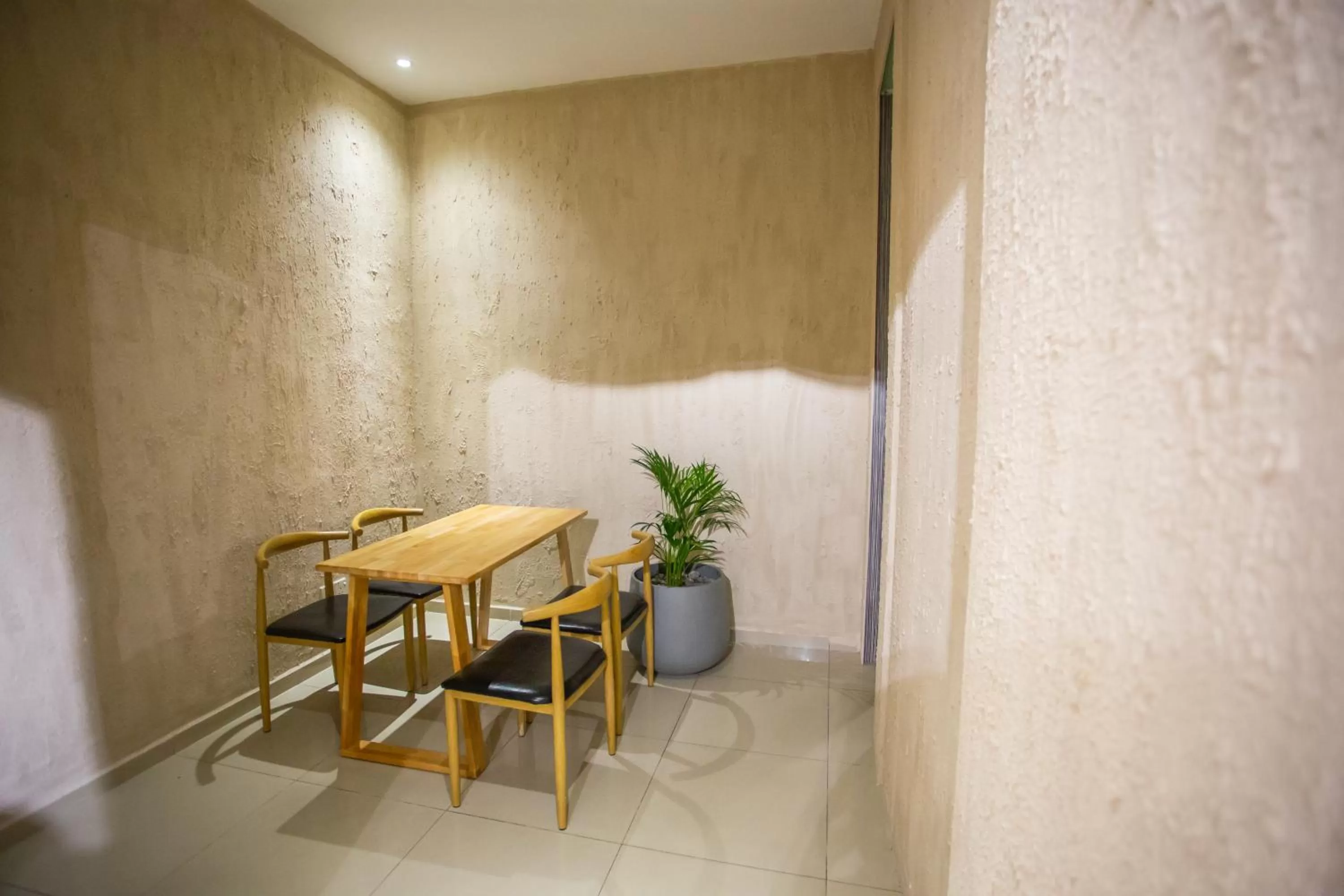 Dining Area in The Cave By Cactus Hotel Skudai