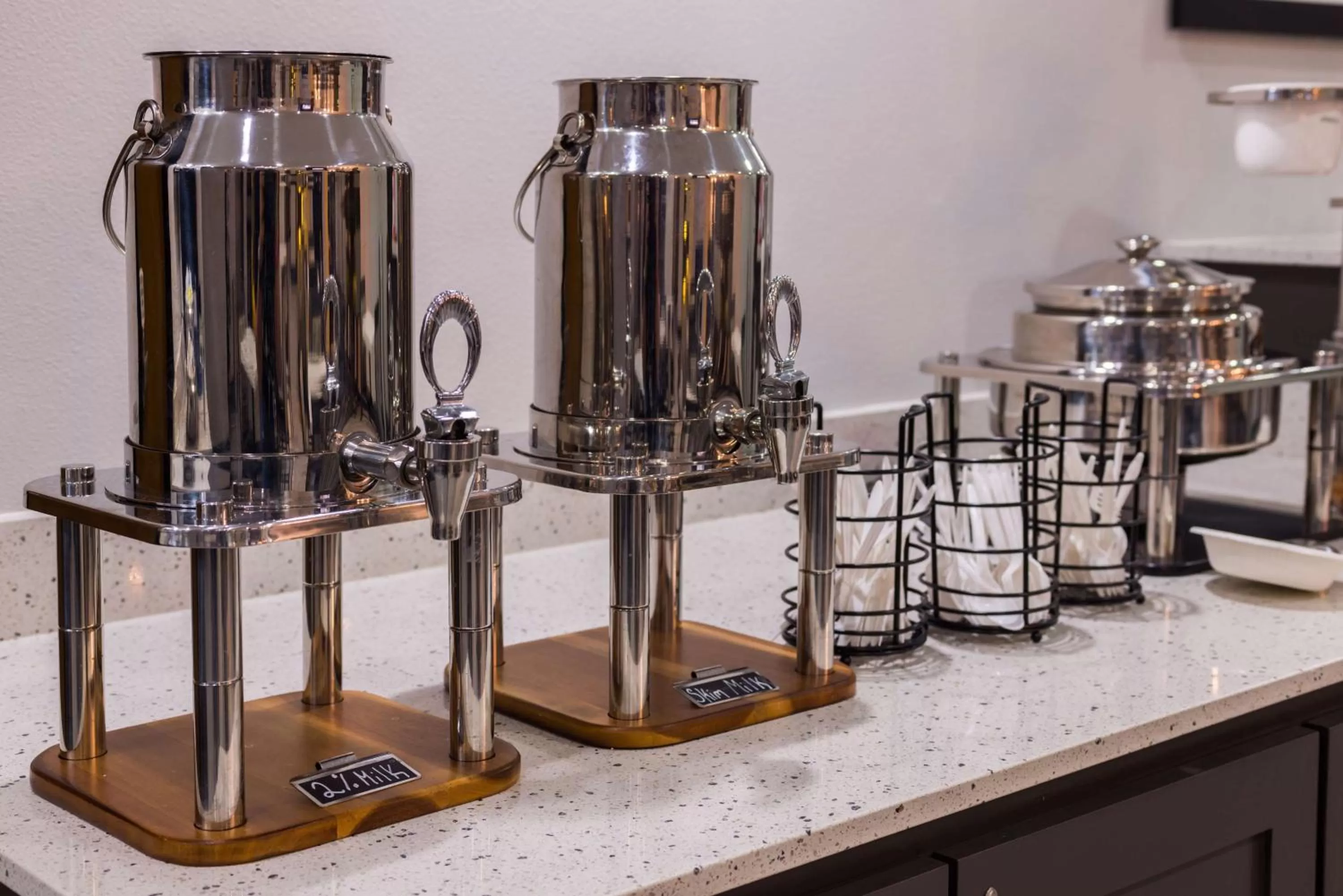 Restaurant/places to eat in Best Western Plus Regency Park