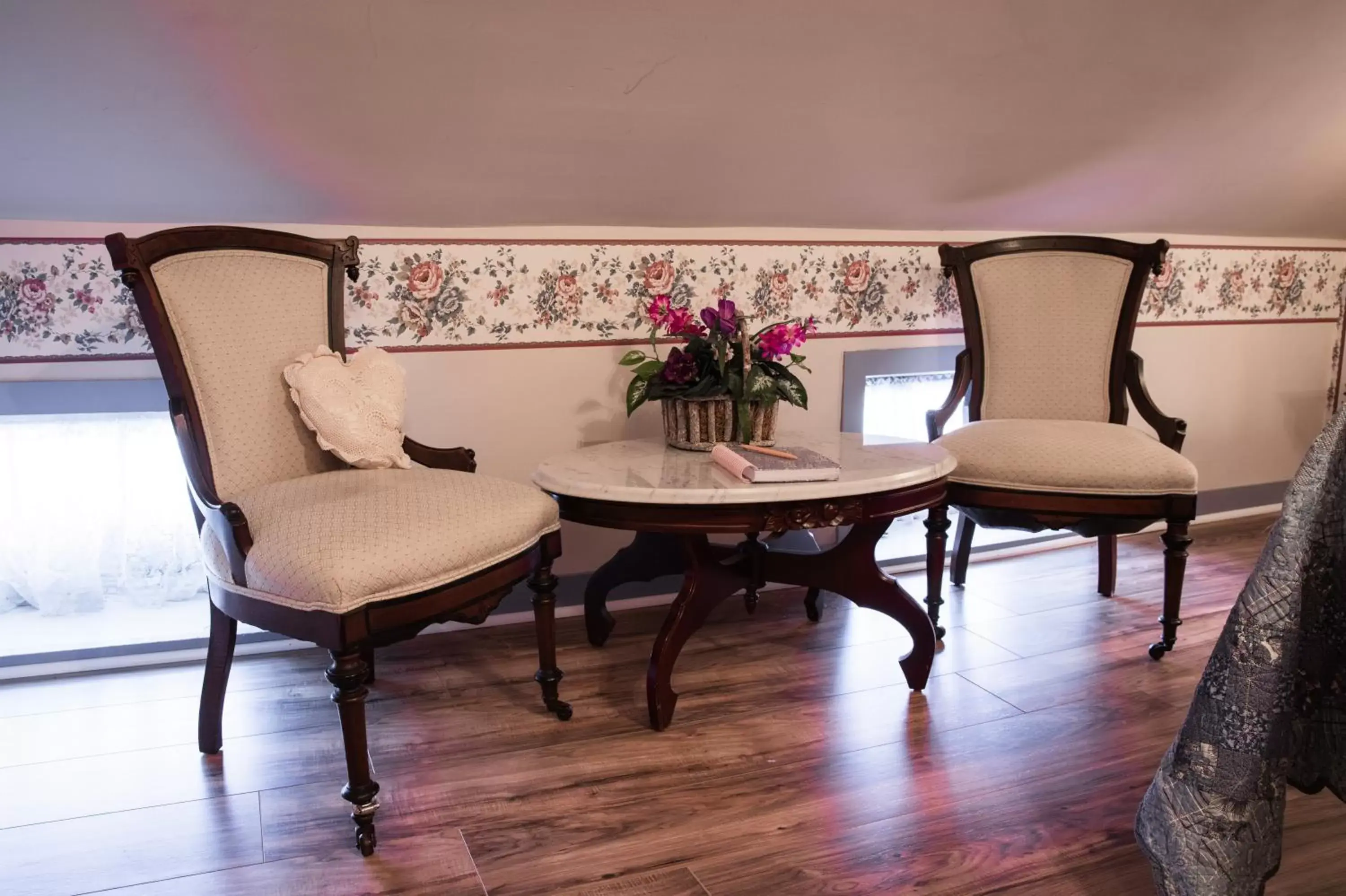 Seating area, Dining Area in The Emig Mansion