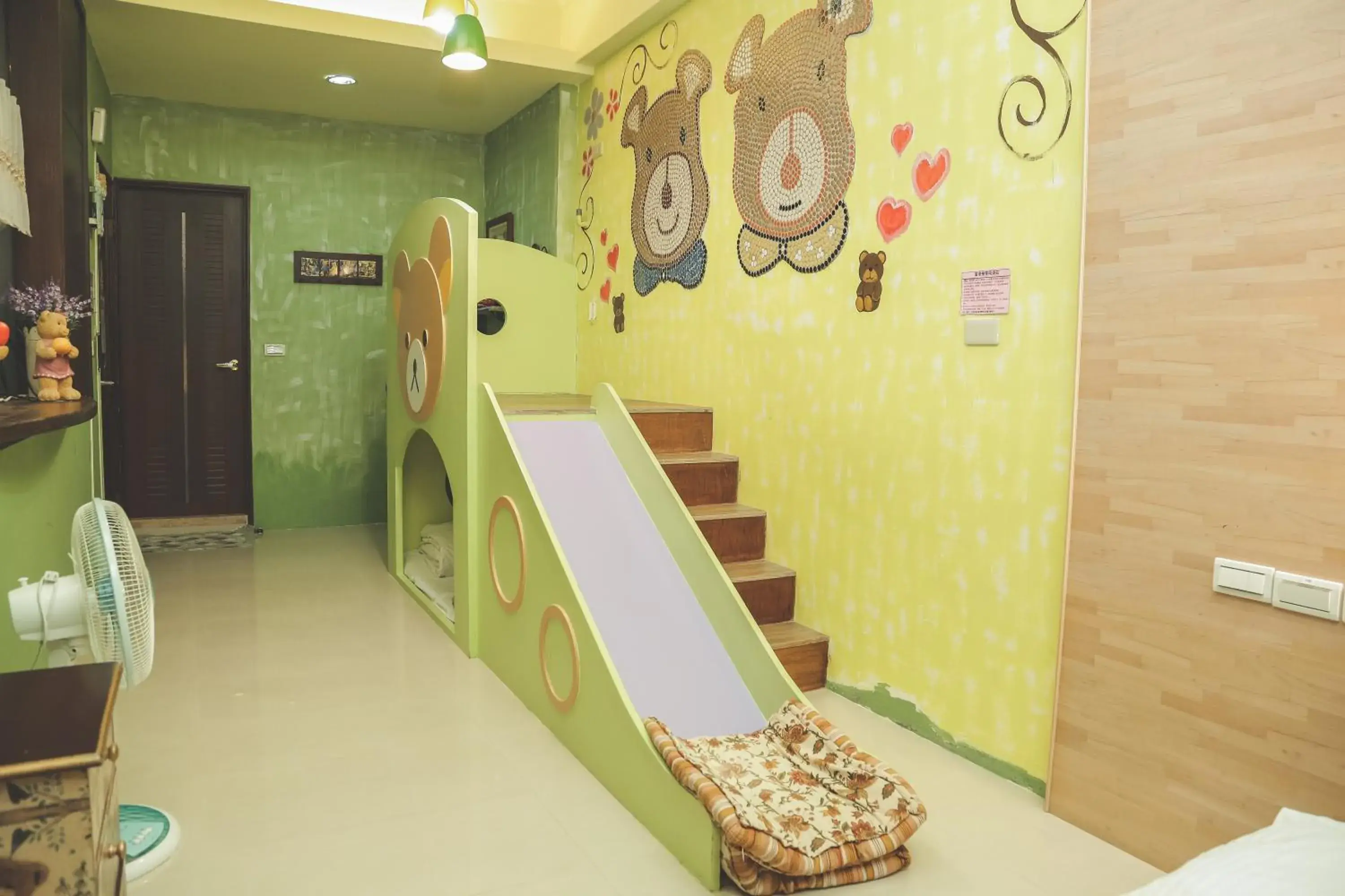 Kids's club, Lobby/Reception in Zhongshan 330 Guest House