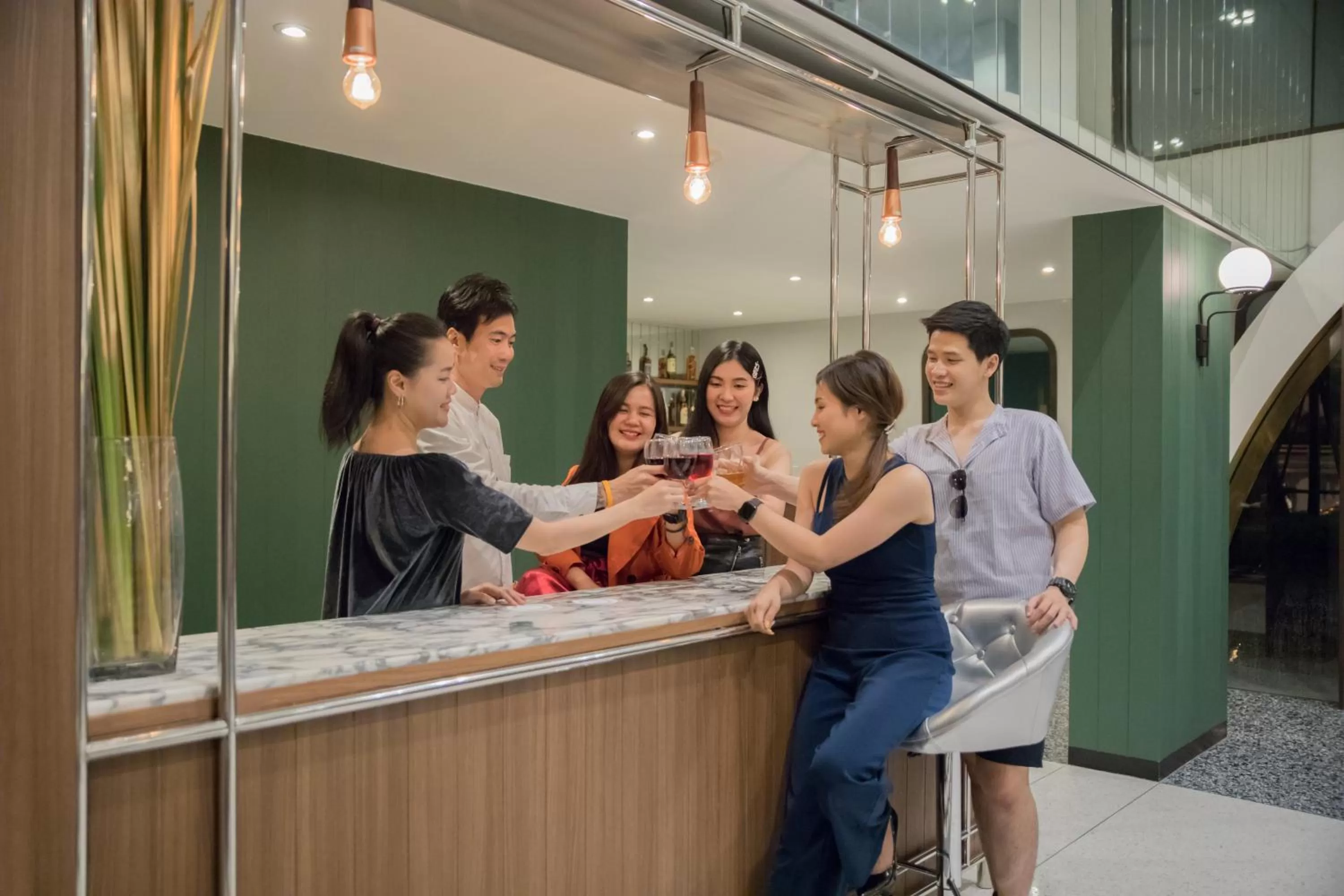 Lounge or bar in Justice Hotel