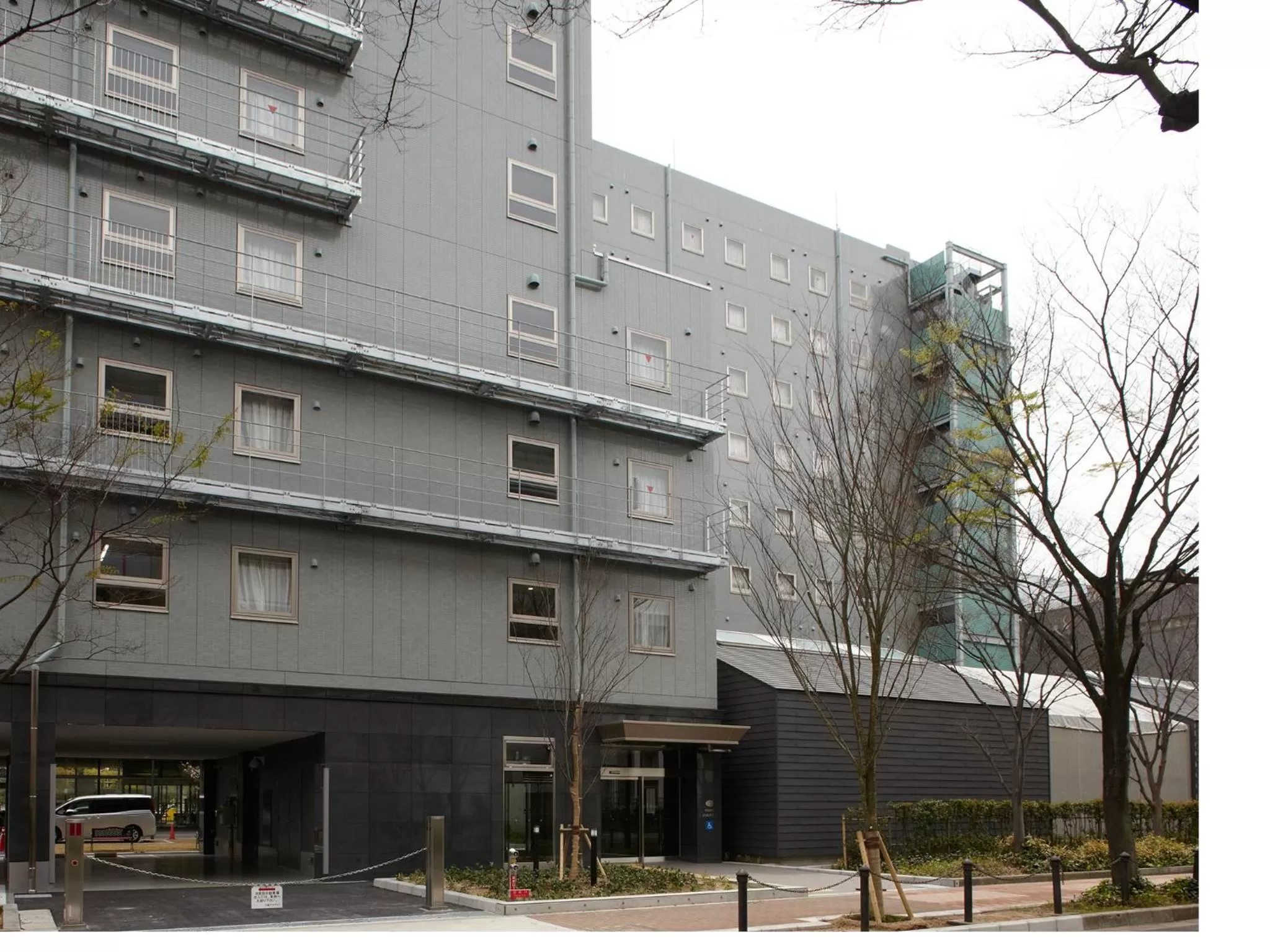 Property building in Osaka Academia