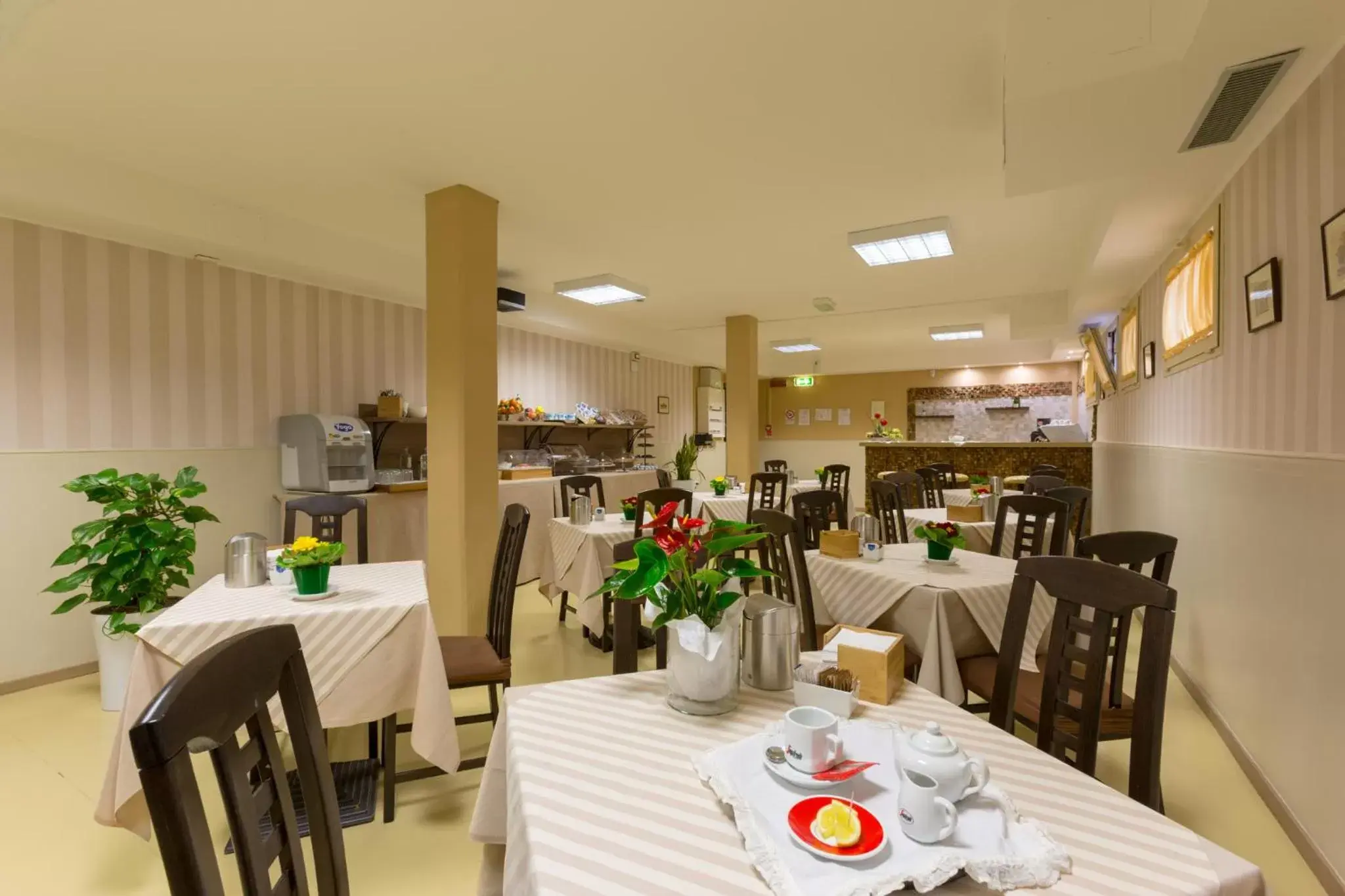Continental breakfast, Restaurant/Places to Eat in Hotel La Campagnola