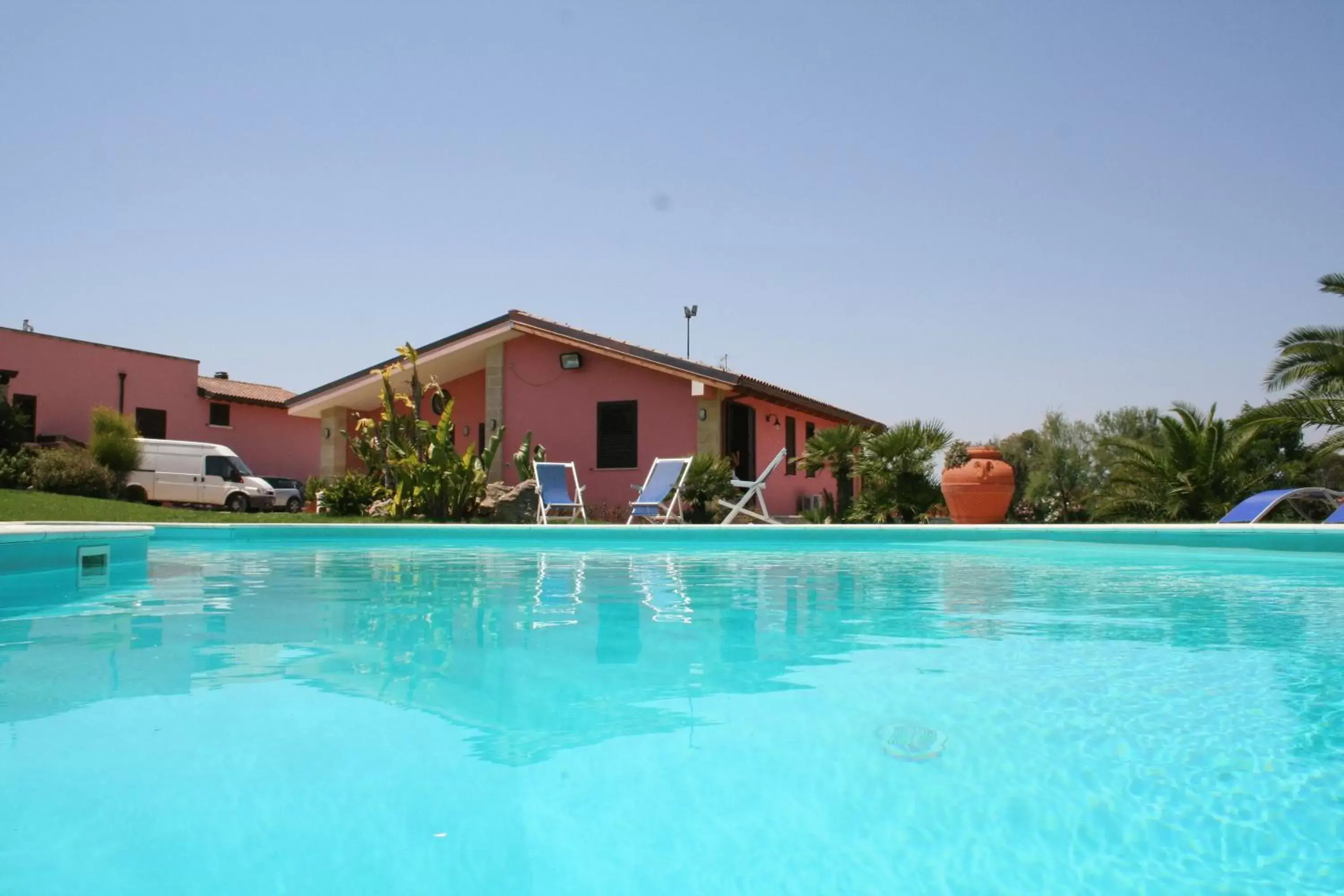 Facade/entrance, Swimming Pool in B&B Lu Casale