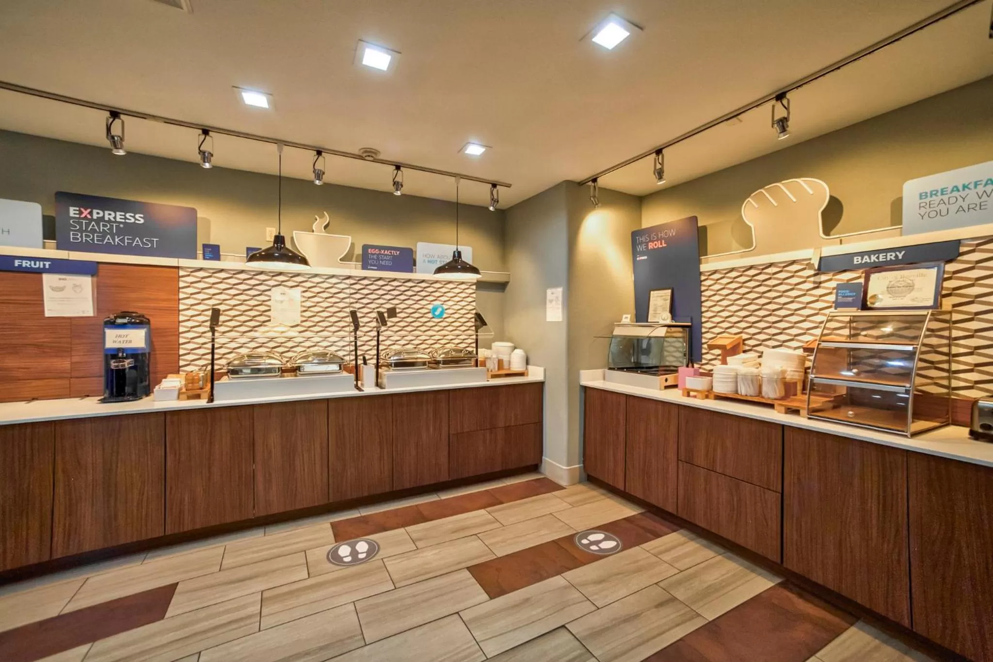 Breakfast in Holiday Inn Express and Suites Beeville by IHG