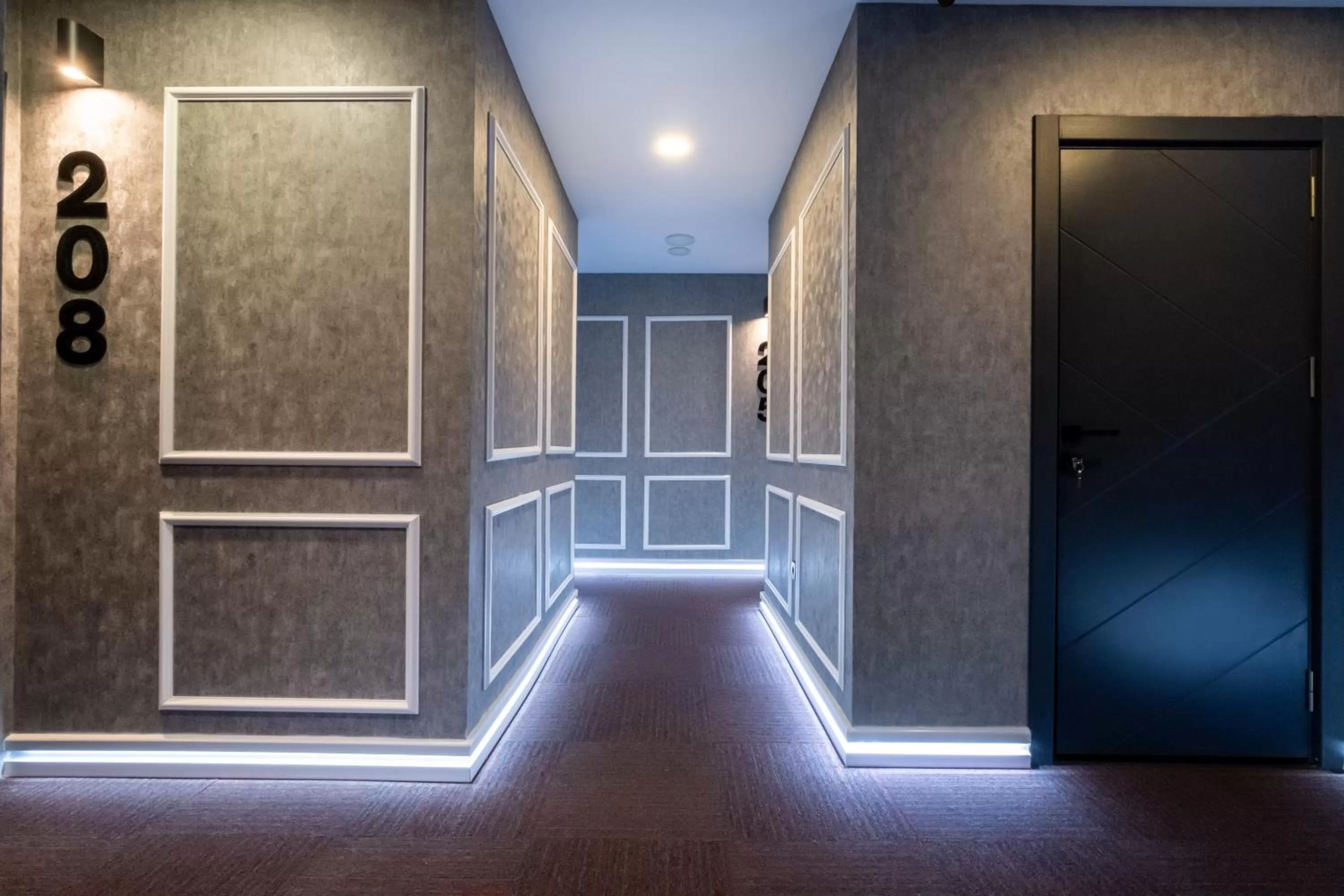 Property building in The Queen Hotel