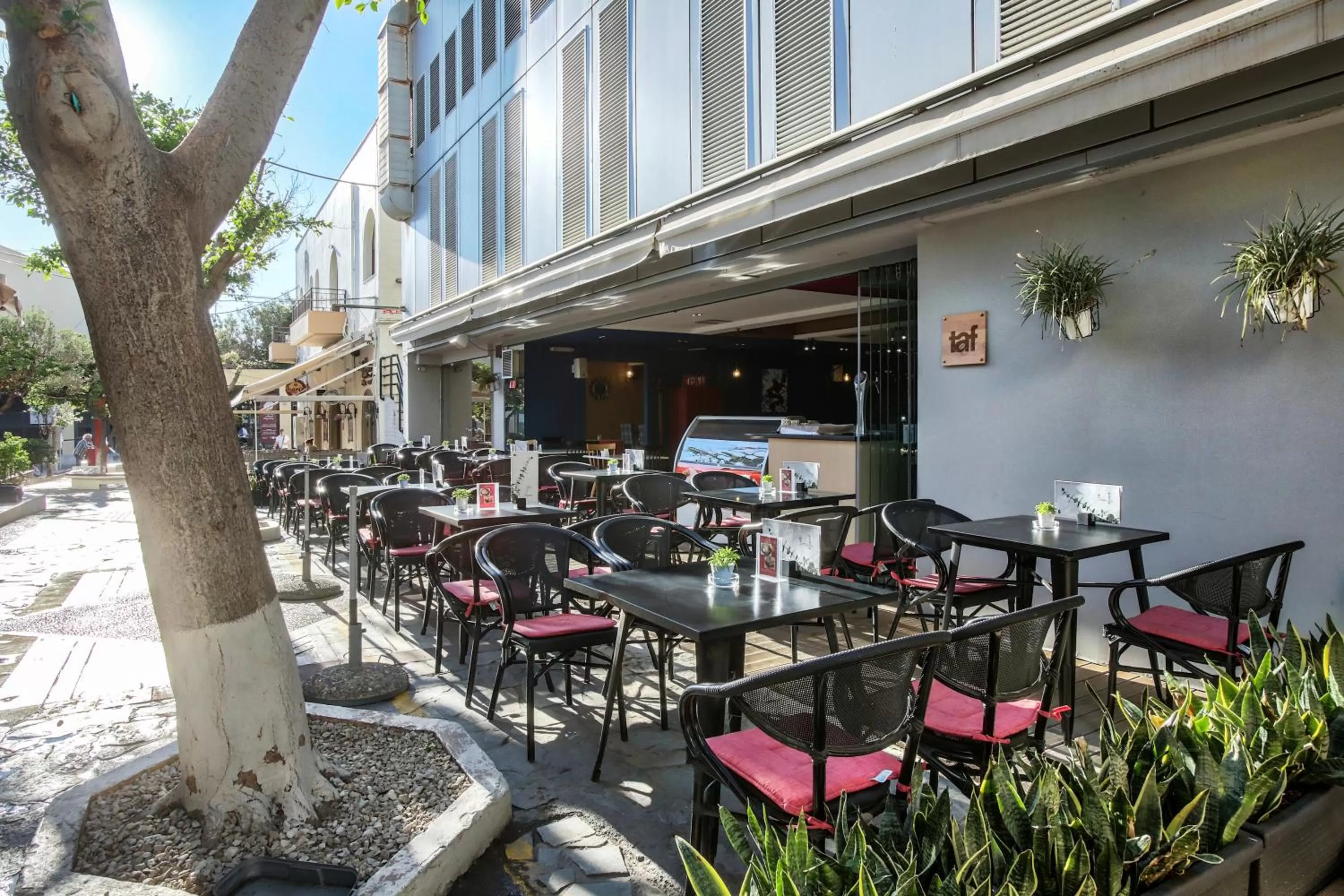 Restaurant/places to eat in Capsis Astoria Heraklion