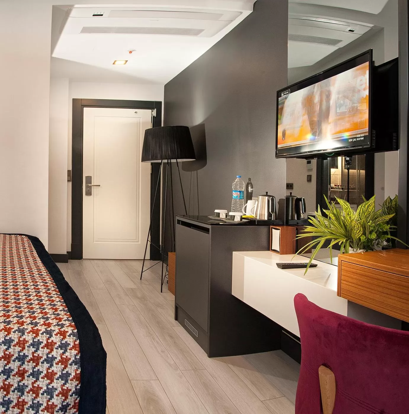 Massage, Bed in Last Vita