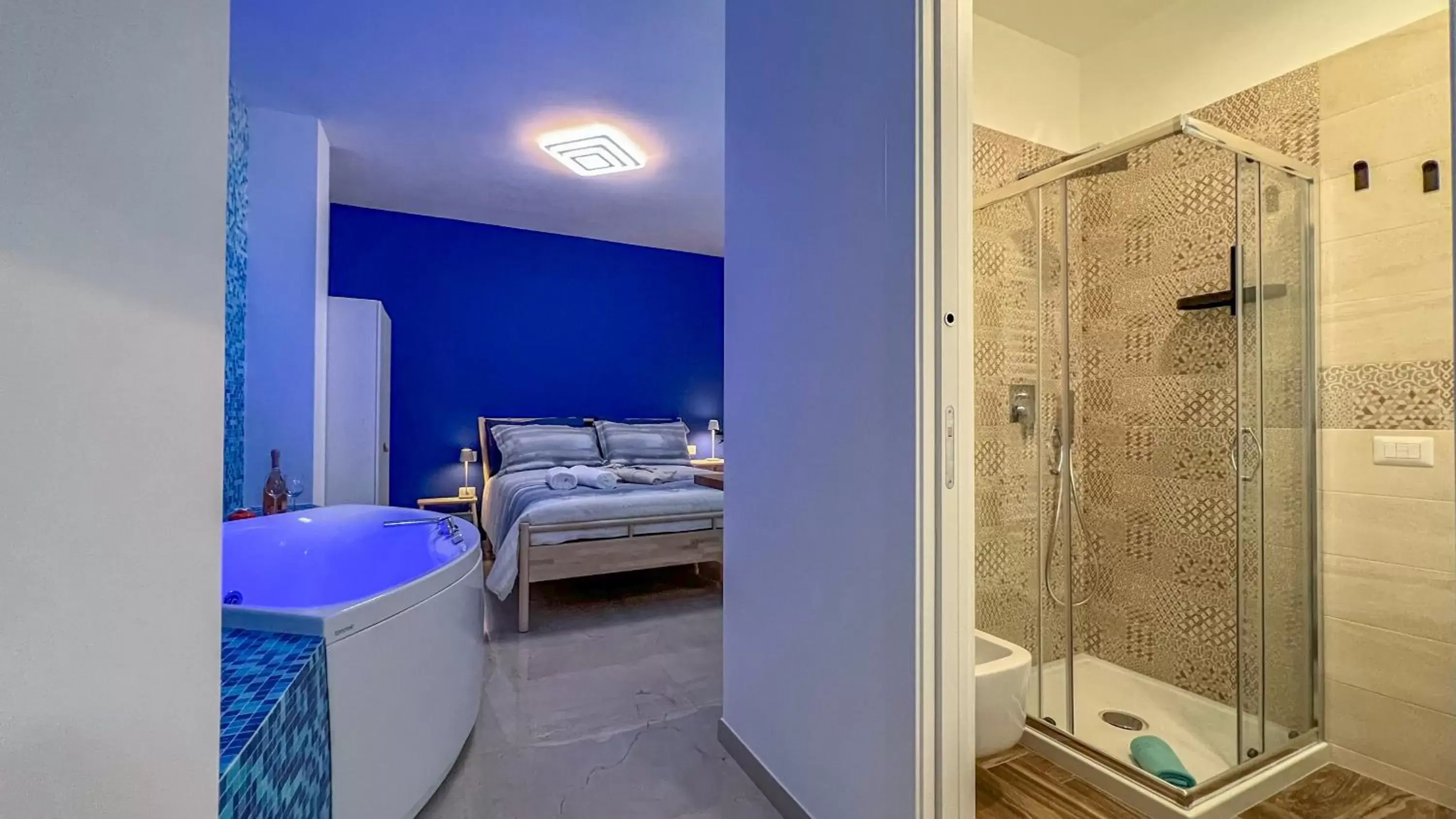 Shower, Bathroom in Blue Dream