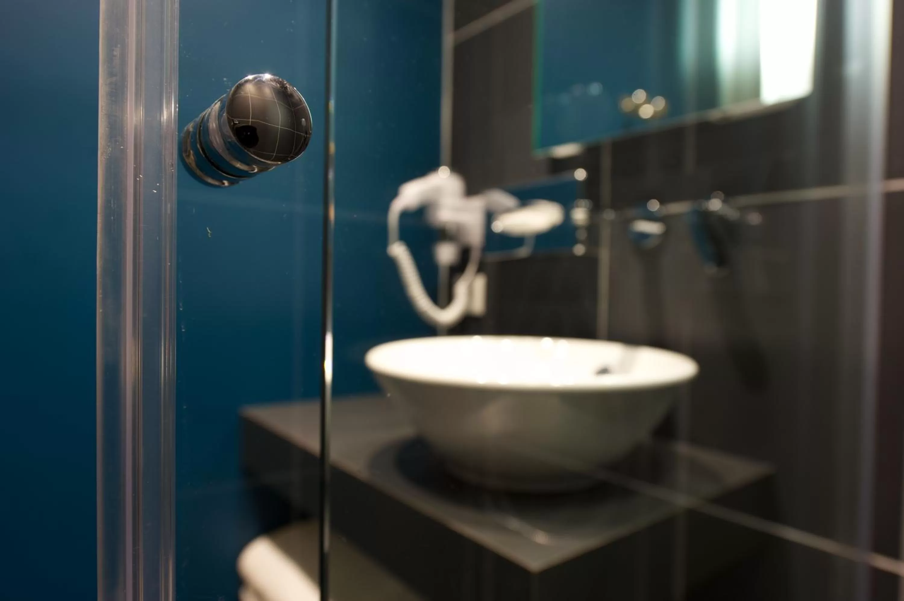Bathroom in Nex Hôtel