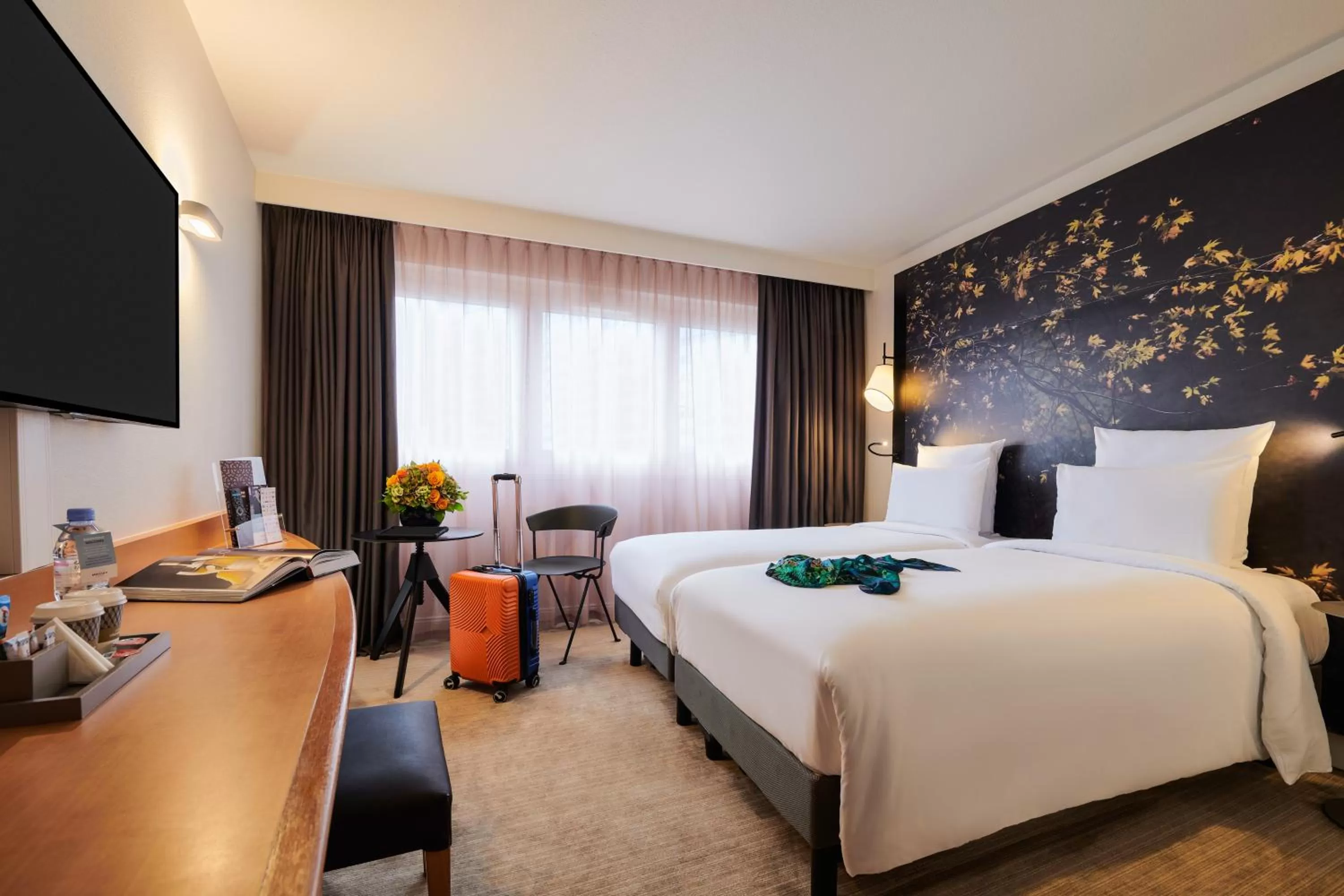 Bed in Mercure Paris La Défense