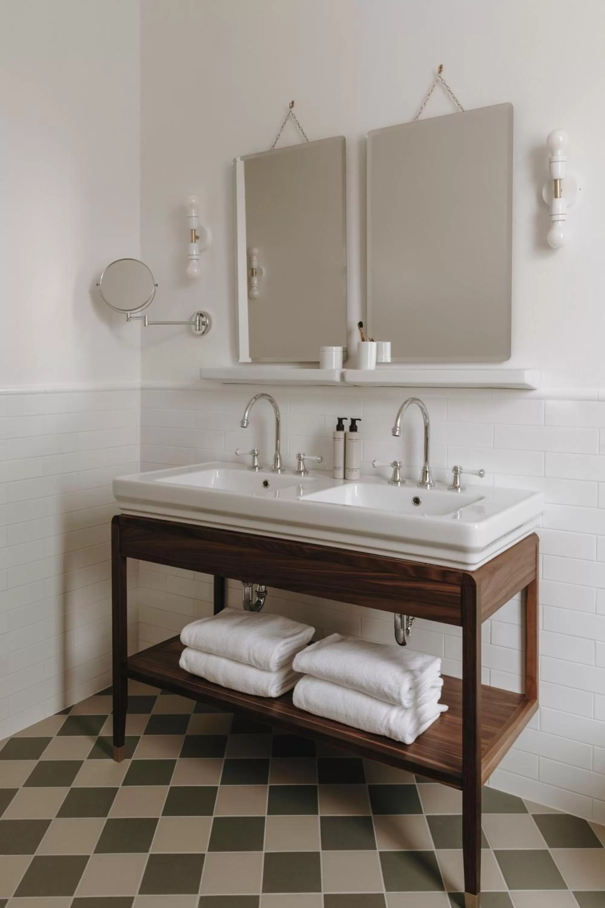Bathroom in Parkhotel Mondschein, a Member of Design Hotels