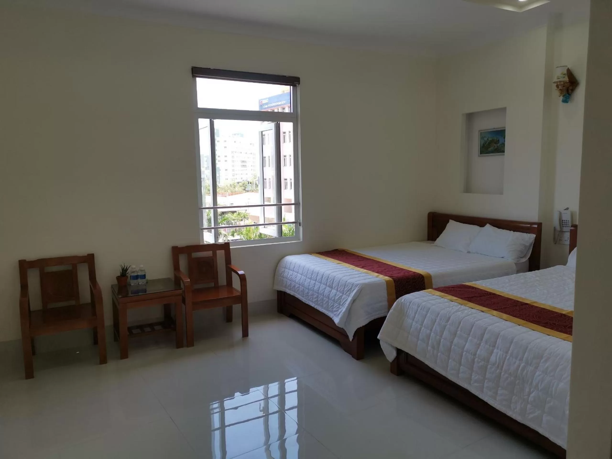 Photo of the whole room, Bed in An Ngân Phú Hotel