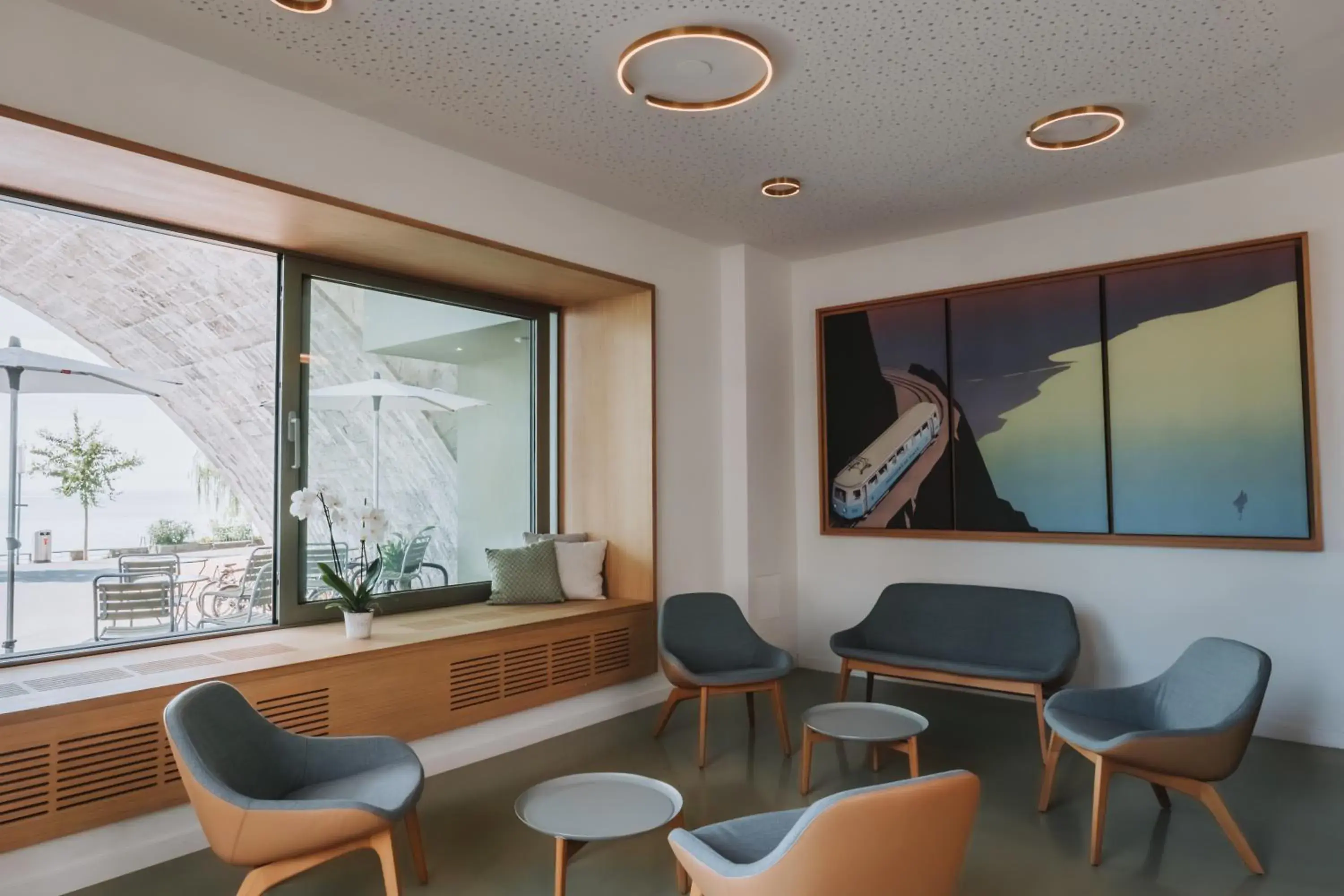 Restaurant/places to eat in Montreux Youth Hostel Restaurant/places to eat in Montreux Youth Hostel