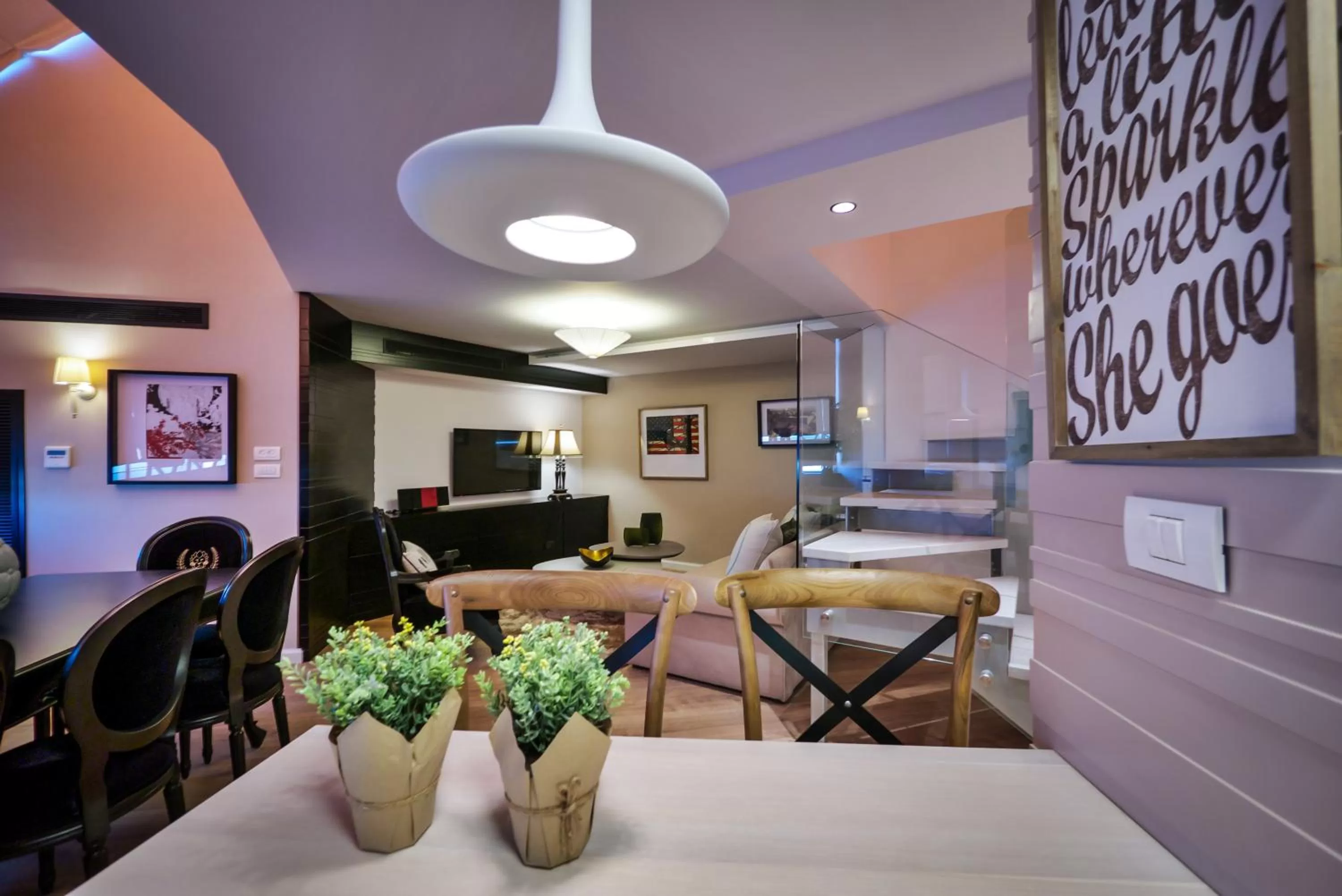 Living room in 21st Floor Hotel