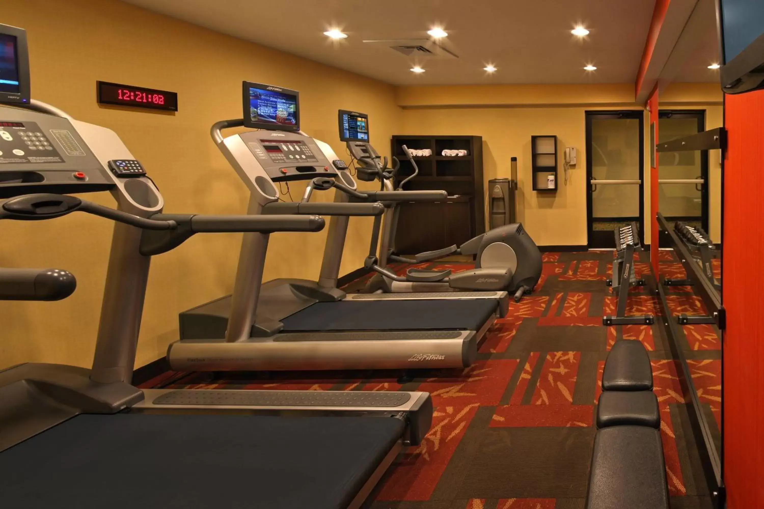 Fitness centre/facilities, Fitness Center/Facilities in Courtyard Hartford Cromwell