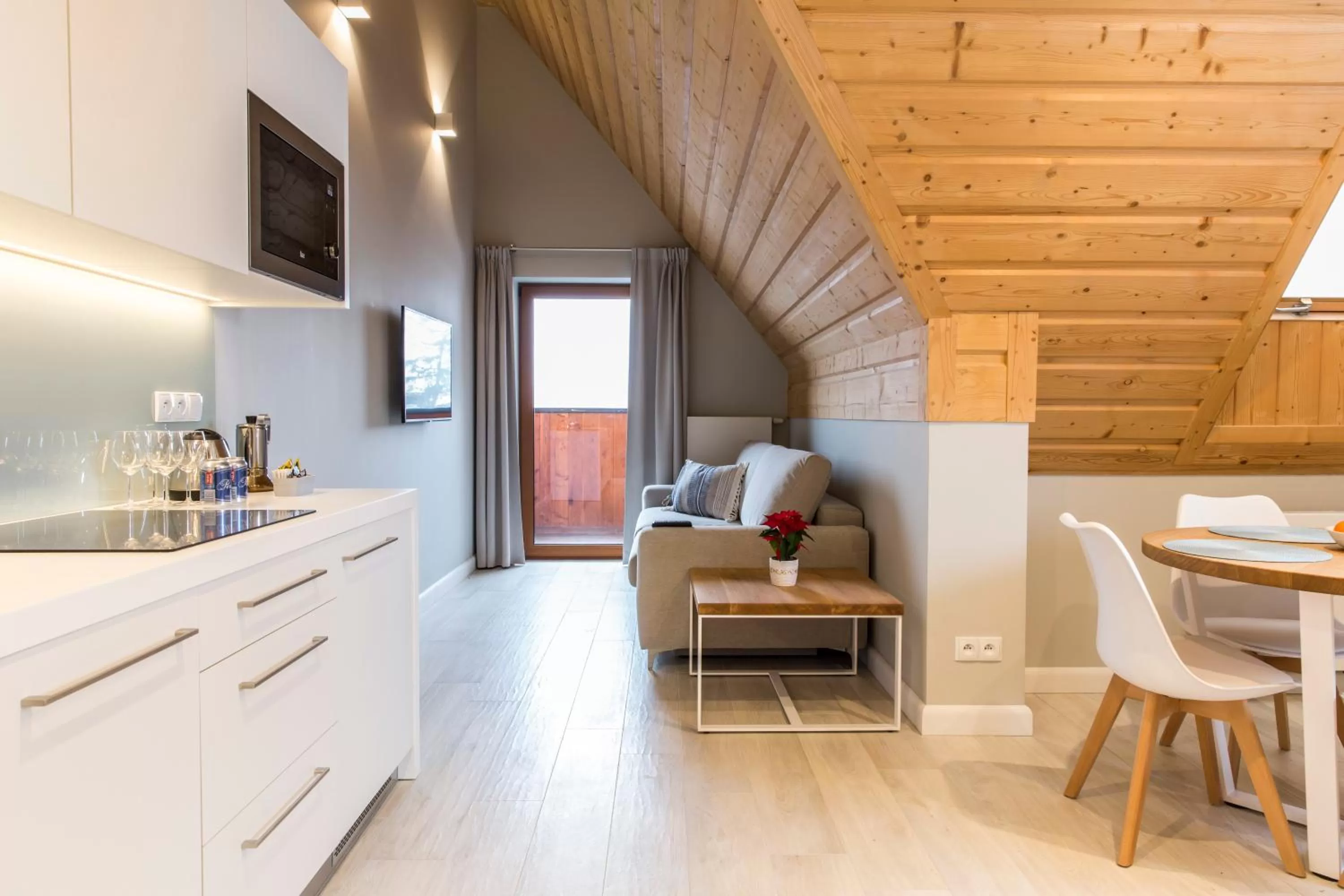 Kitchen or kitchenette in Royal Hill Residence