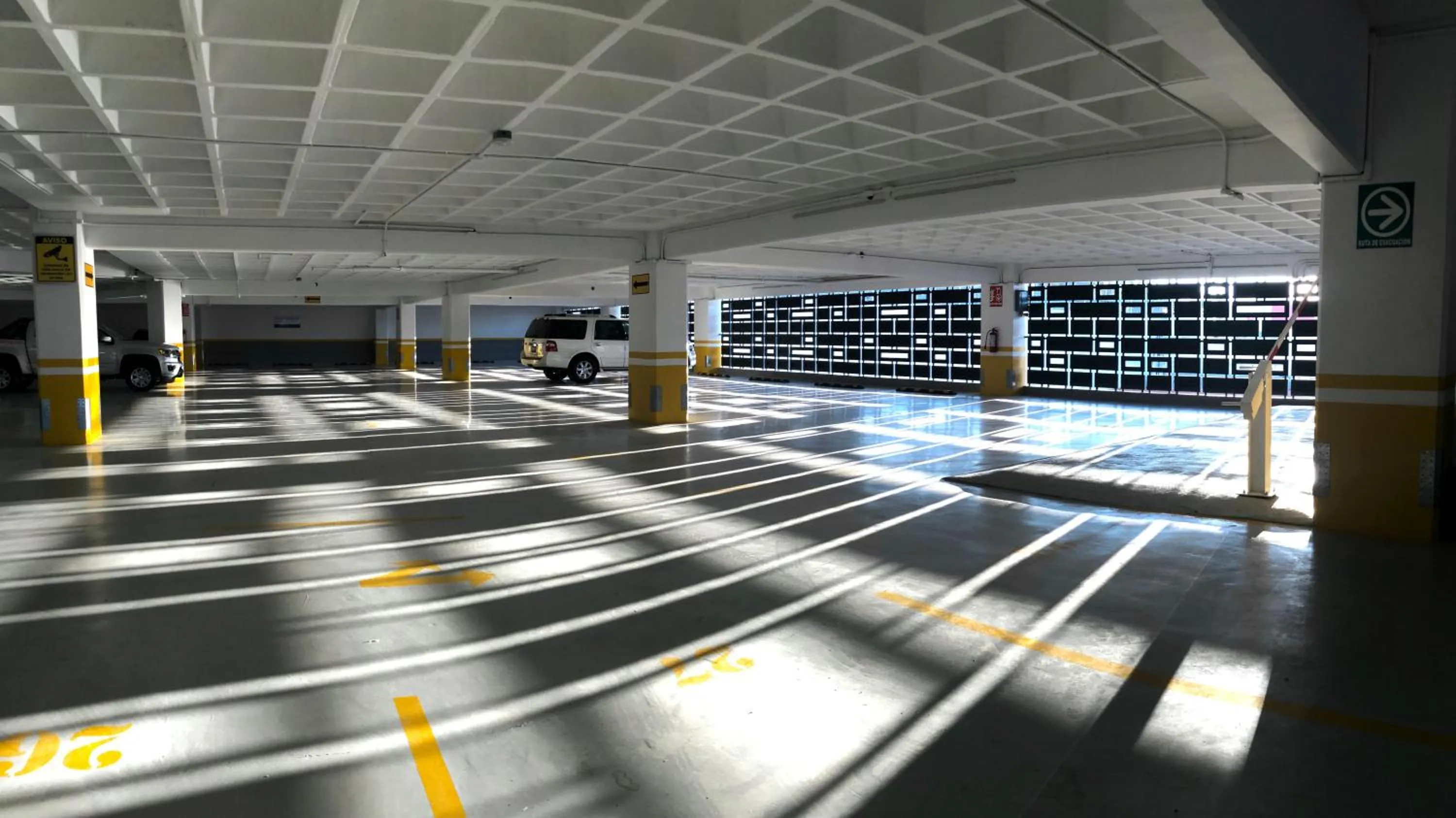 Parking in Domun Hotel