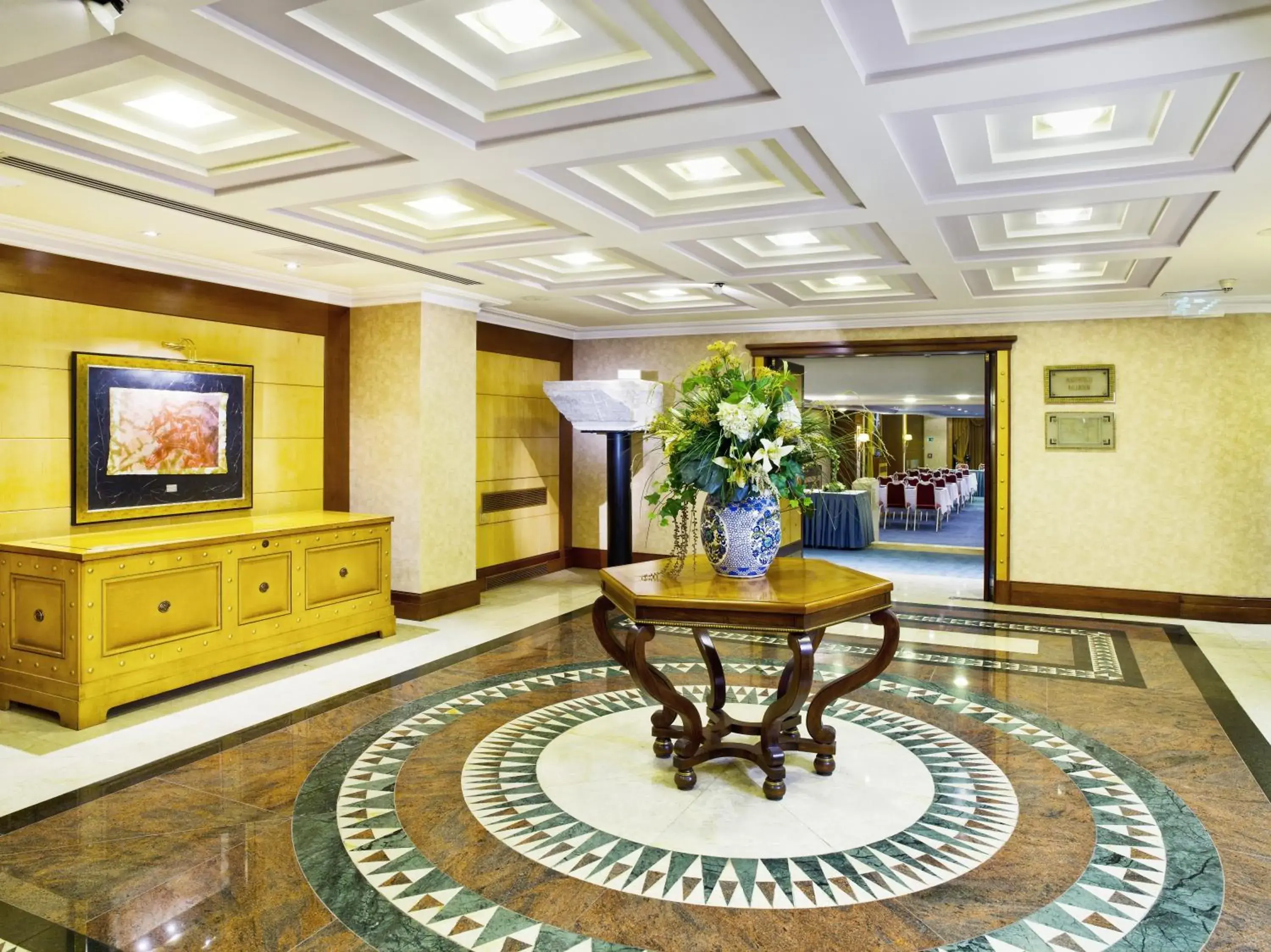 Meeting/conference room, Lobby/Reception in Eresin Hotels Sultanahmet - Boutique Class