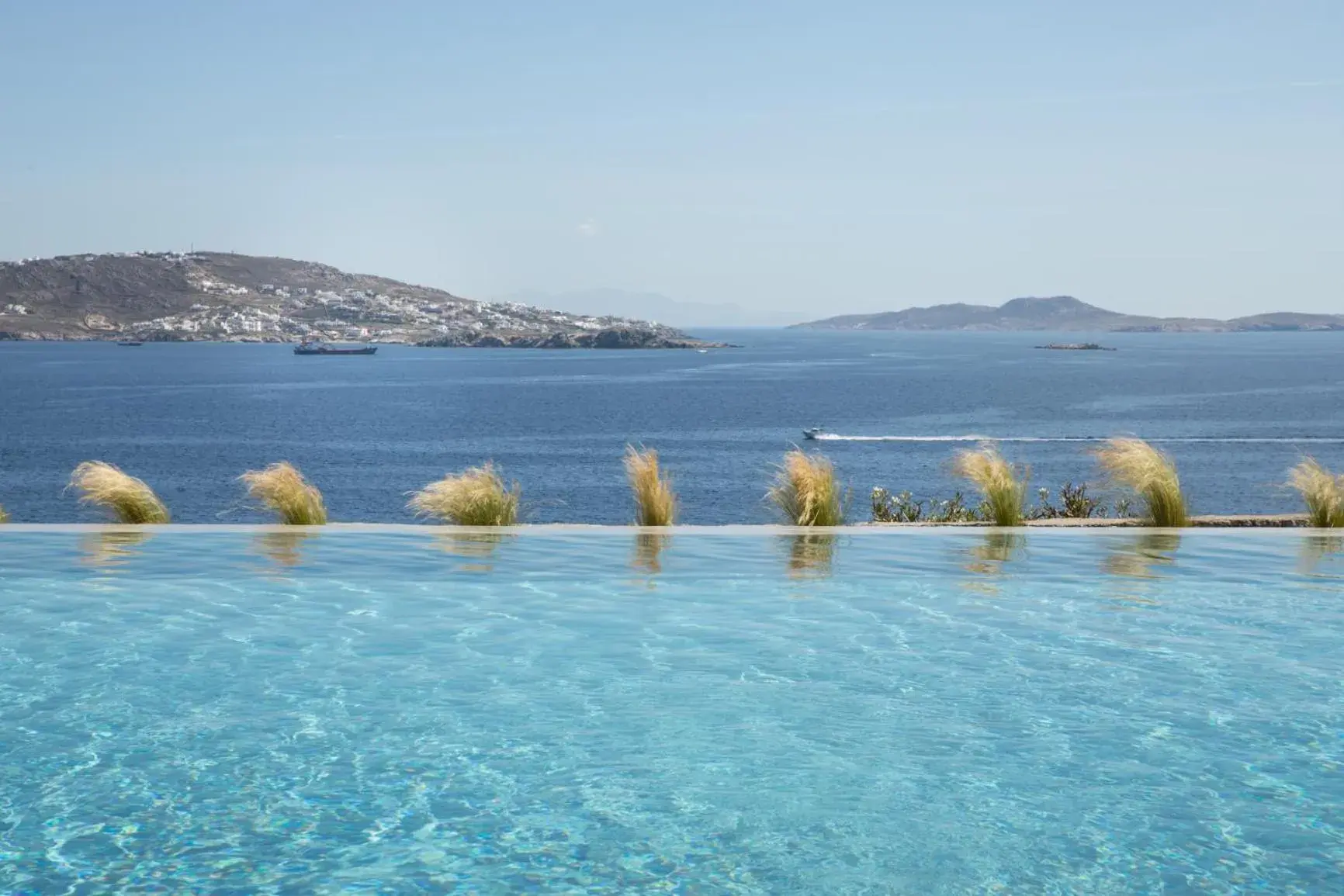 Swimming pool in Rocabella Mykonos Hotel Swimming pool in Rocabella Mykonos Hotel